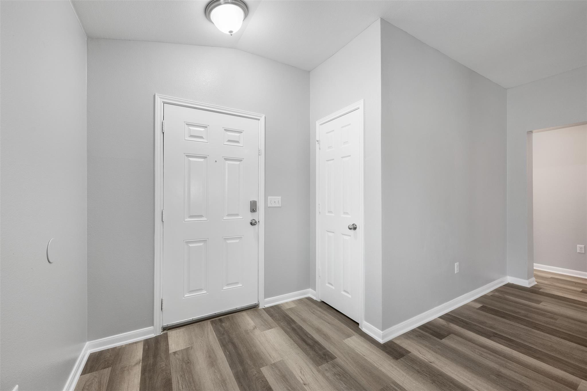13812 Sierra Wind Ln Property Photo 3