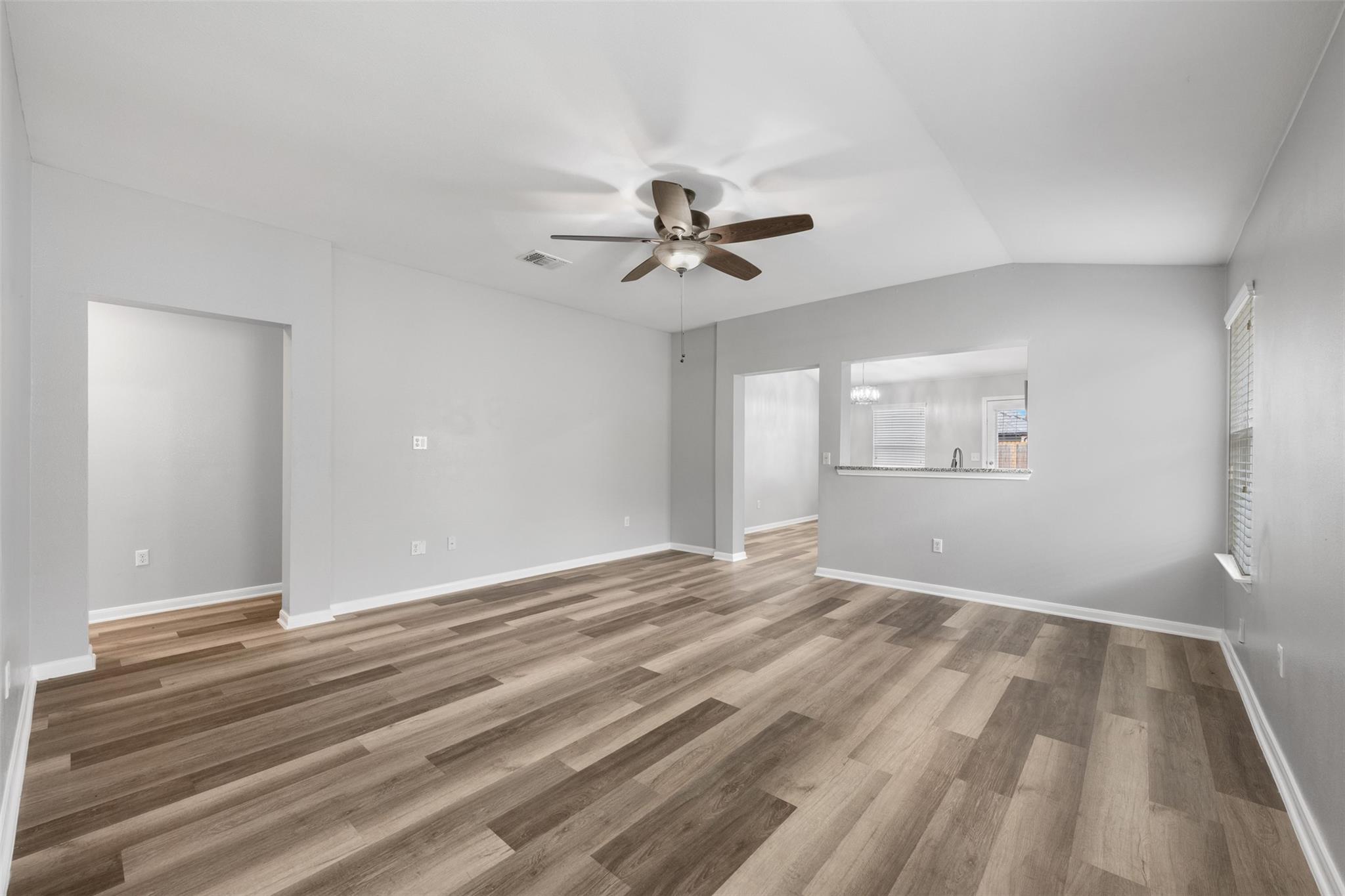 13812 Sierra Wind Ln Property Photo 4