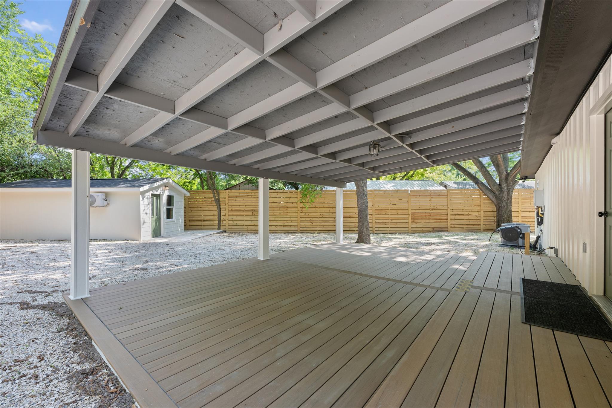 9003 Capitol Dr Property Photo 25