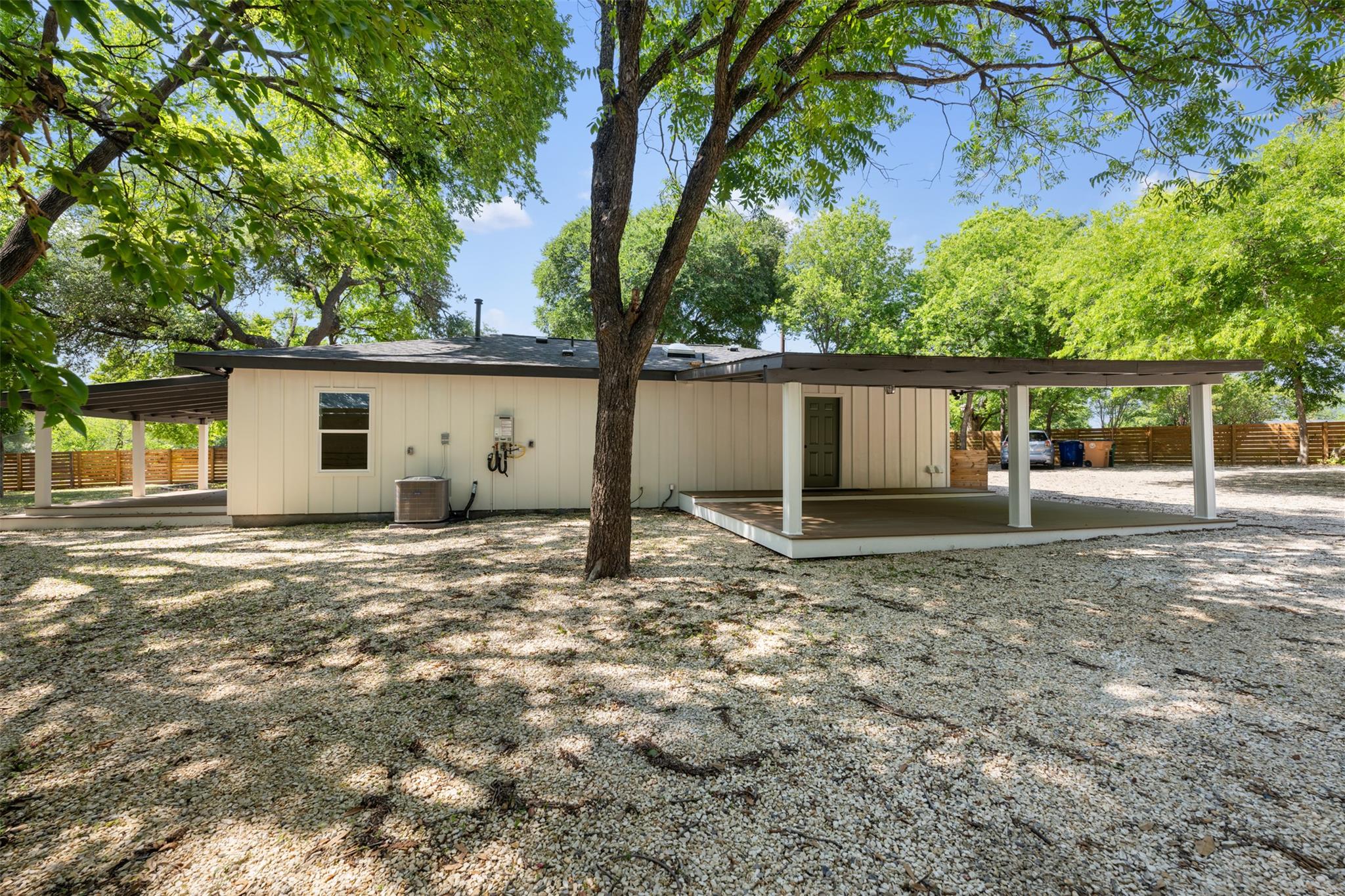 9003 Capitol Dr Property Photo 33