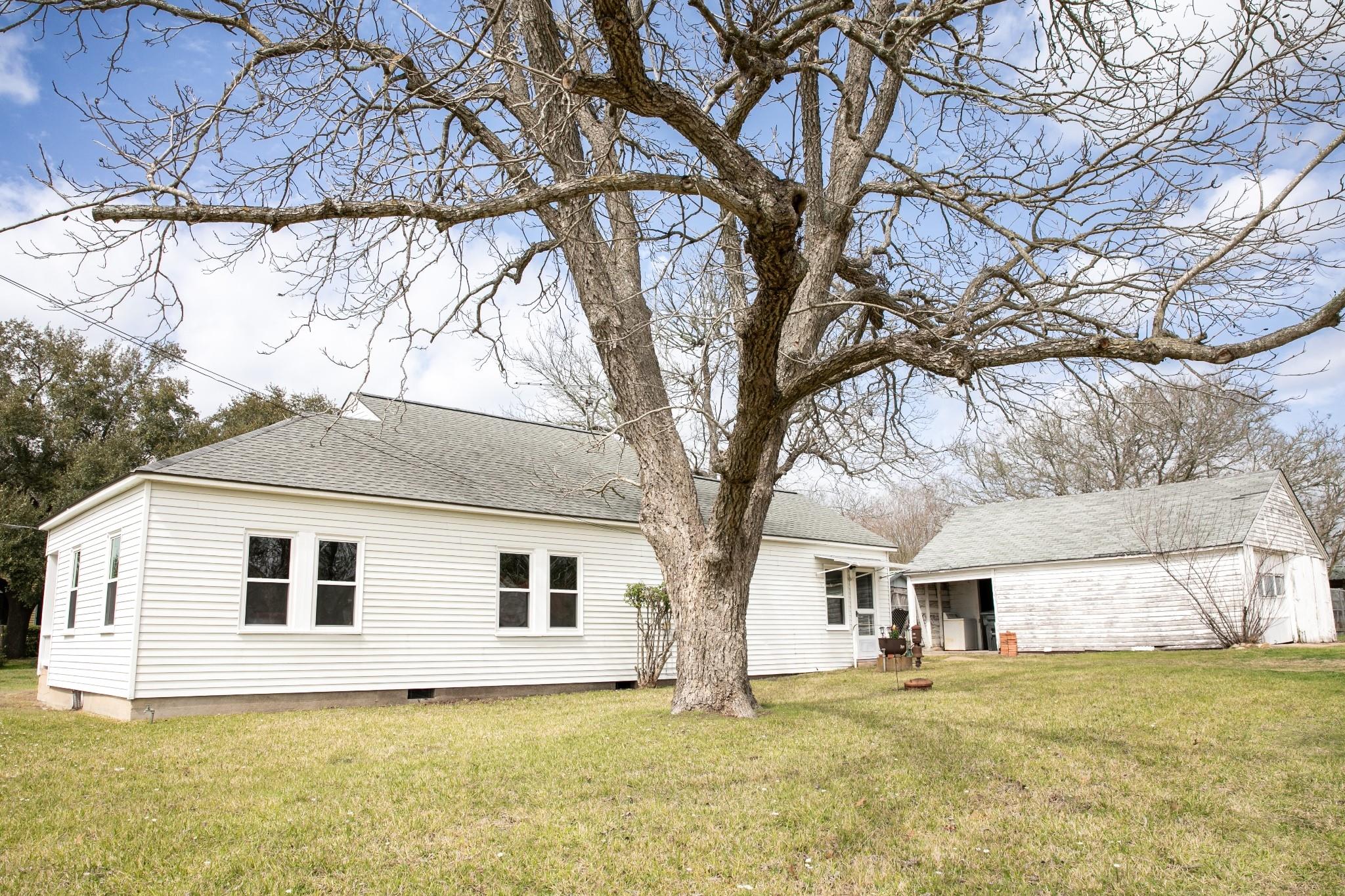 400 Brazos St Property Photo 16