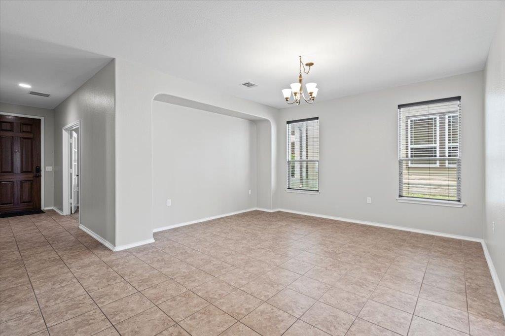 8804 Capitol View Dr Property Photo 6
