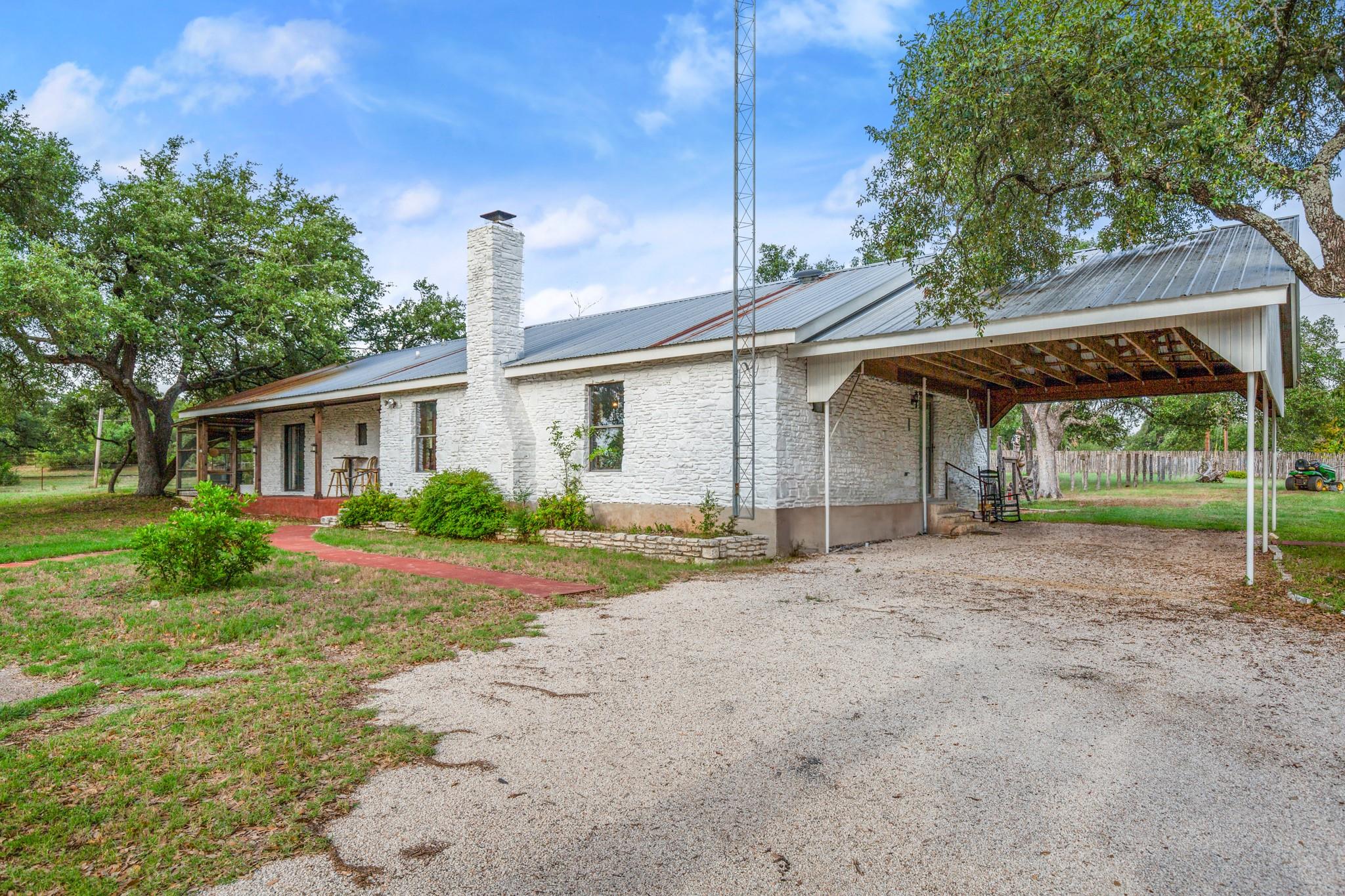10518 Signal Hill Rd Property Photo 28