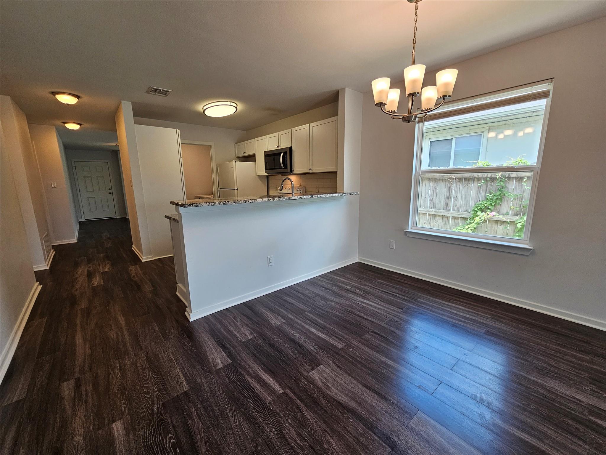 16721 Hamilton Point Cir Property Photo 11