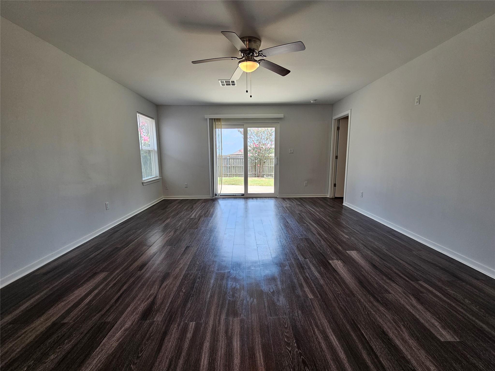 16721 Hamilton Point Cir Property Photo 12