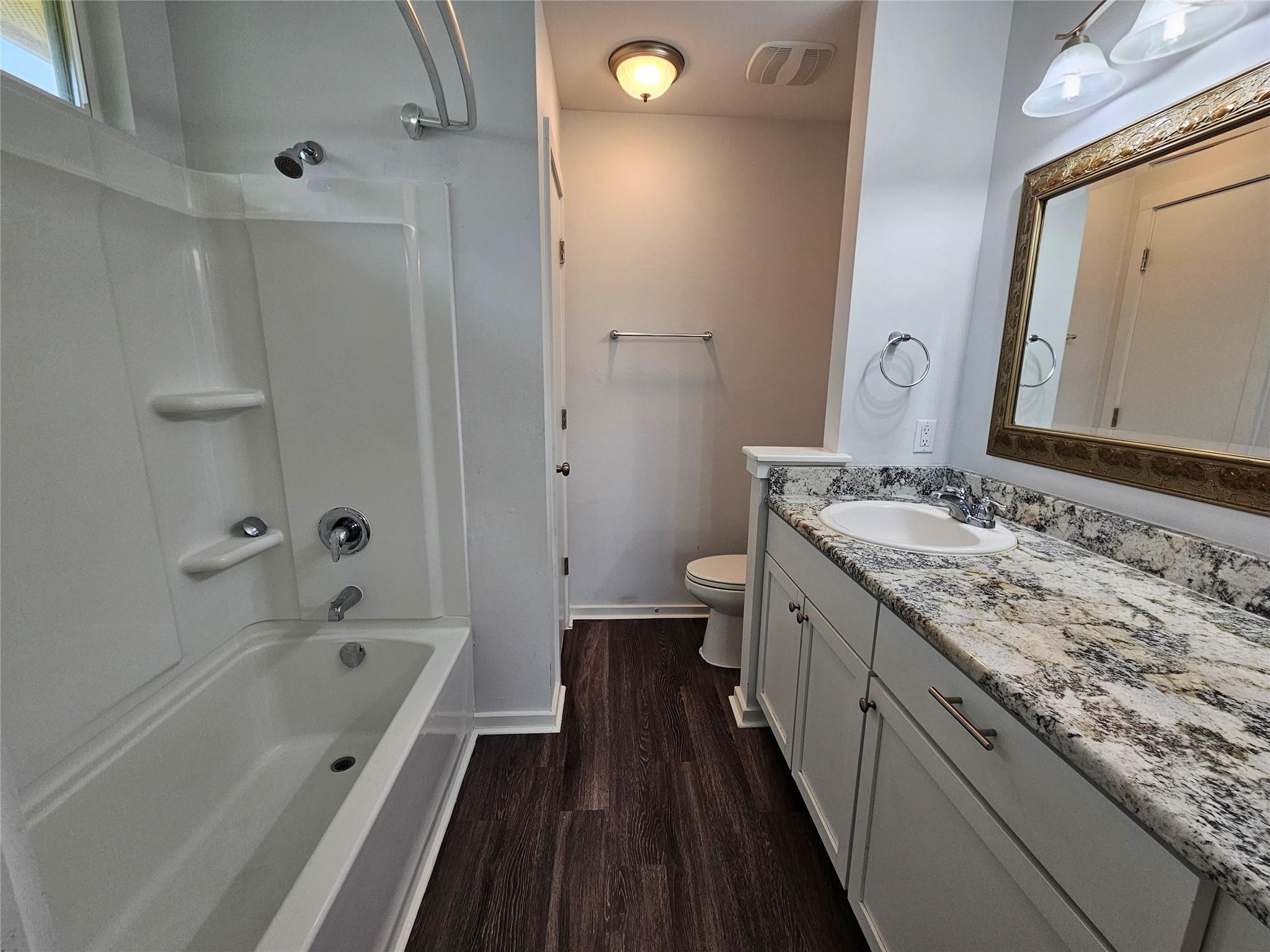 16721 Hamilton Point Cir Property Photo 19