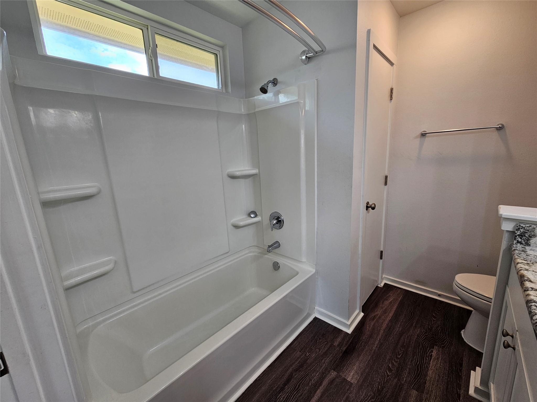 16721 Hamilton Point Cir Property Photo 21