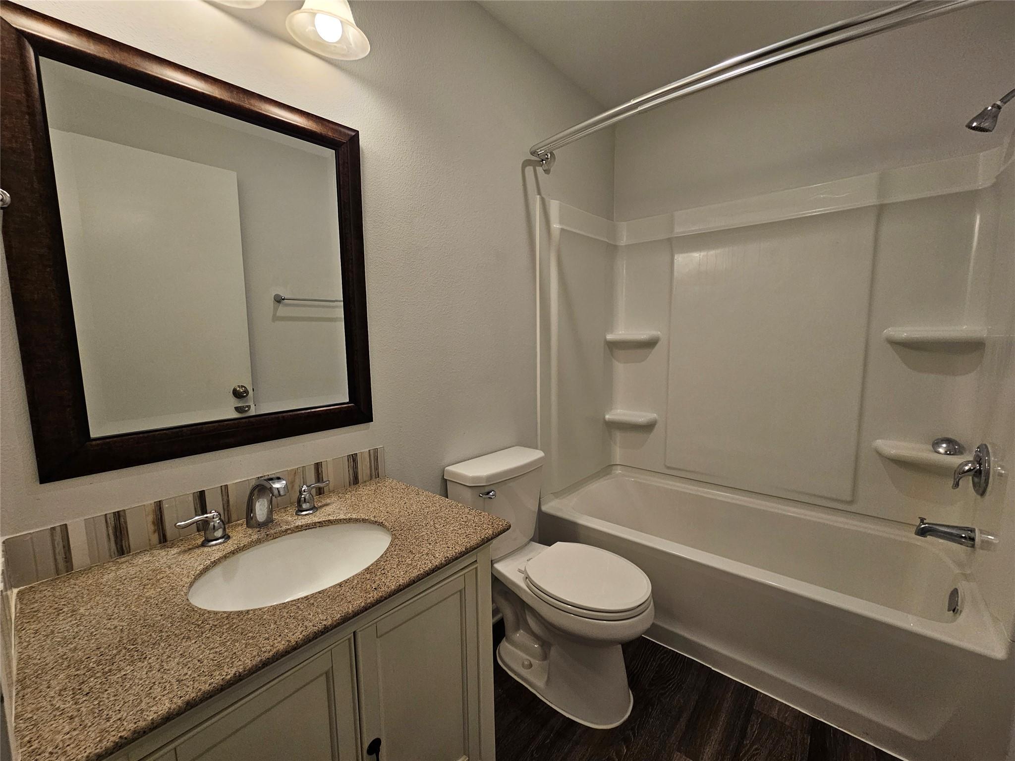 16721 Hamilton Point Cir Property Photo 25