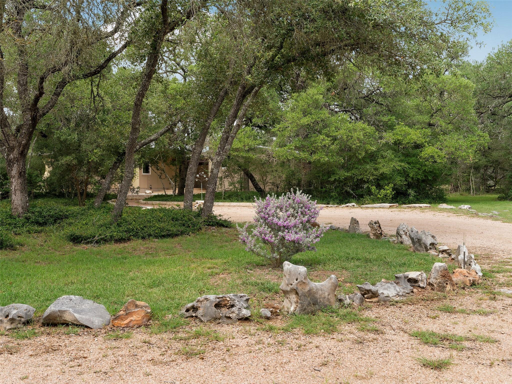110 Purgatory Pass Property Photo 3
