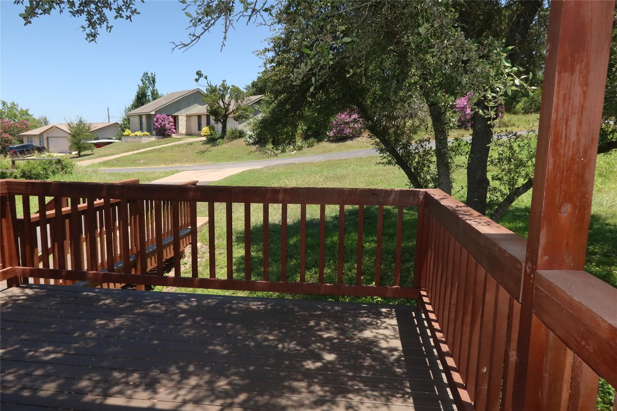 6914 Rifle Bnd #a Property Photo 3