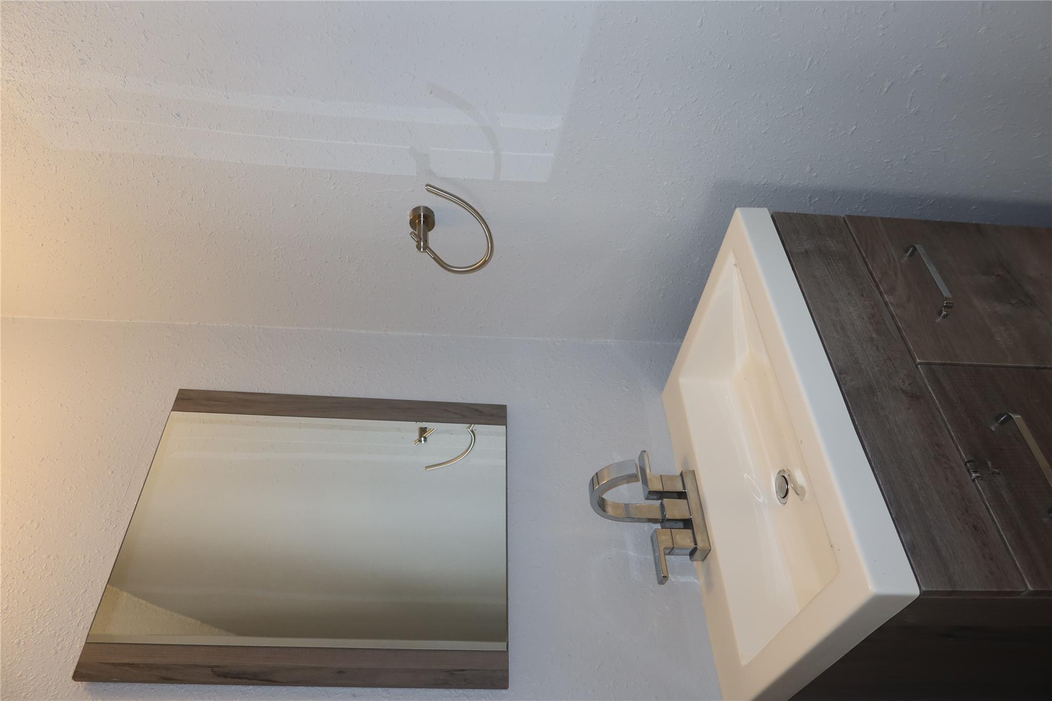 6914 Rifle Bnd #a Property Photo 11