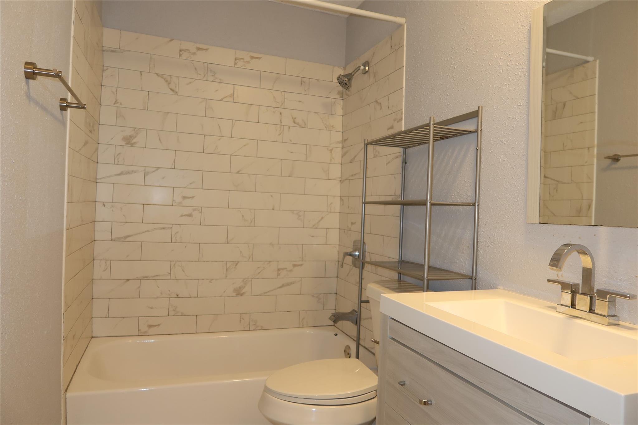 6914 Rifle Bnd #a Property Photo 21