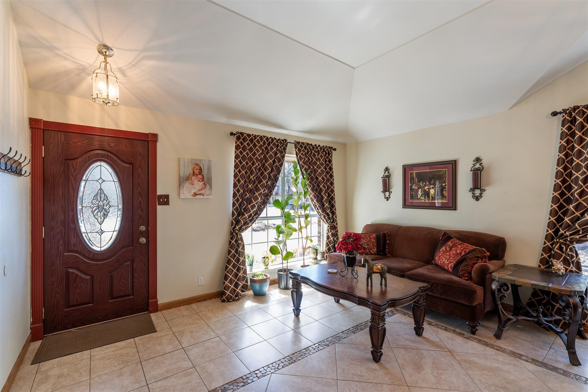 1211 Sugarberry Dr Property Photo 5