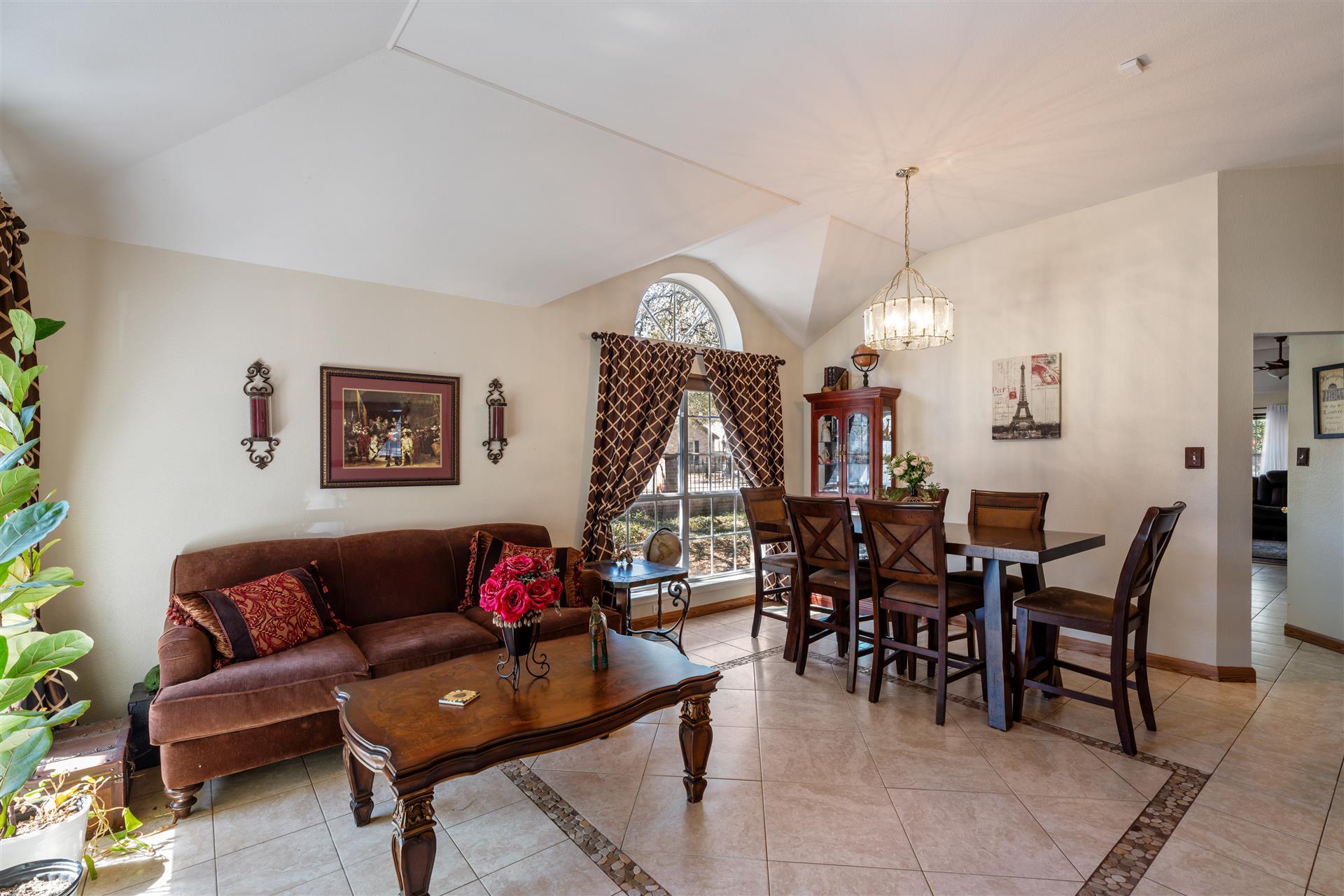 1211 Sugarberry Dr Property Photo 8