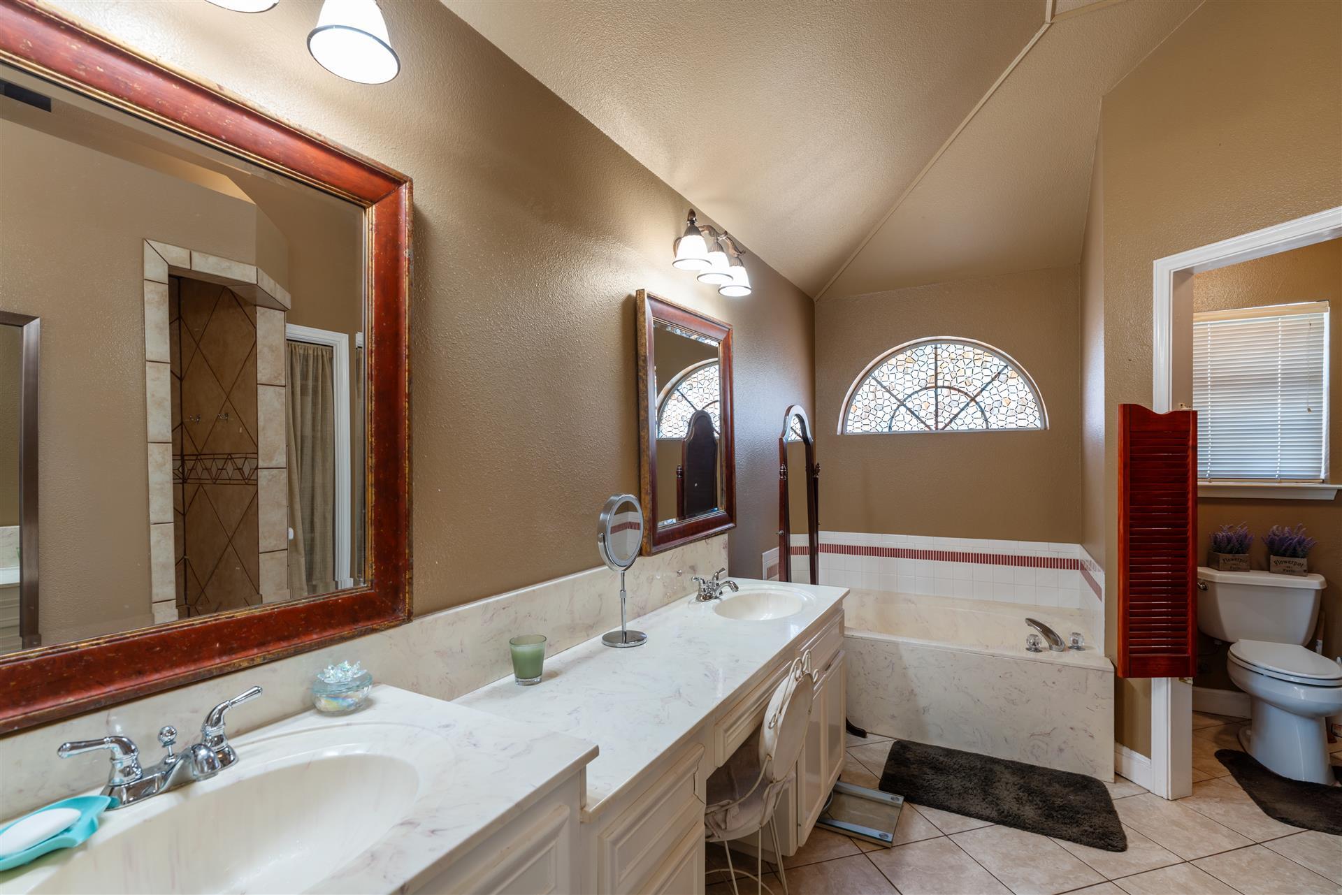 1211 Sugarberry Dr Property Photo 19