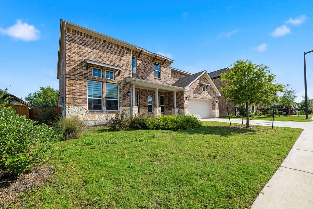 1412 Mulberry Oak Ln Property Photo 3