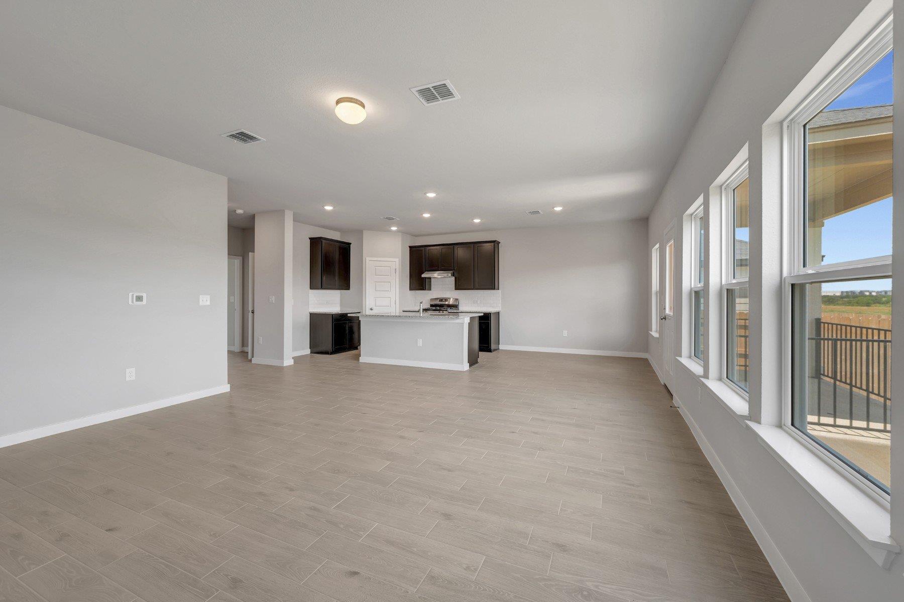 10104 Majestic Hawk Way Property Photo 7