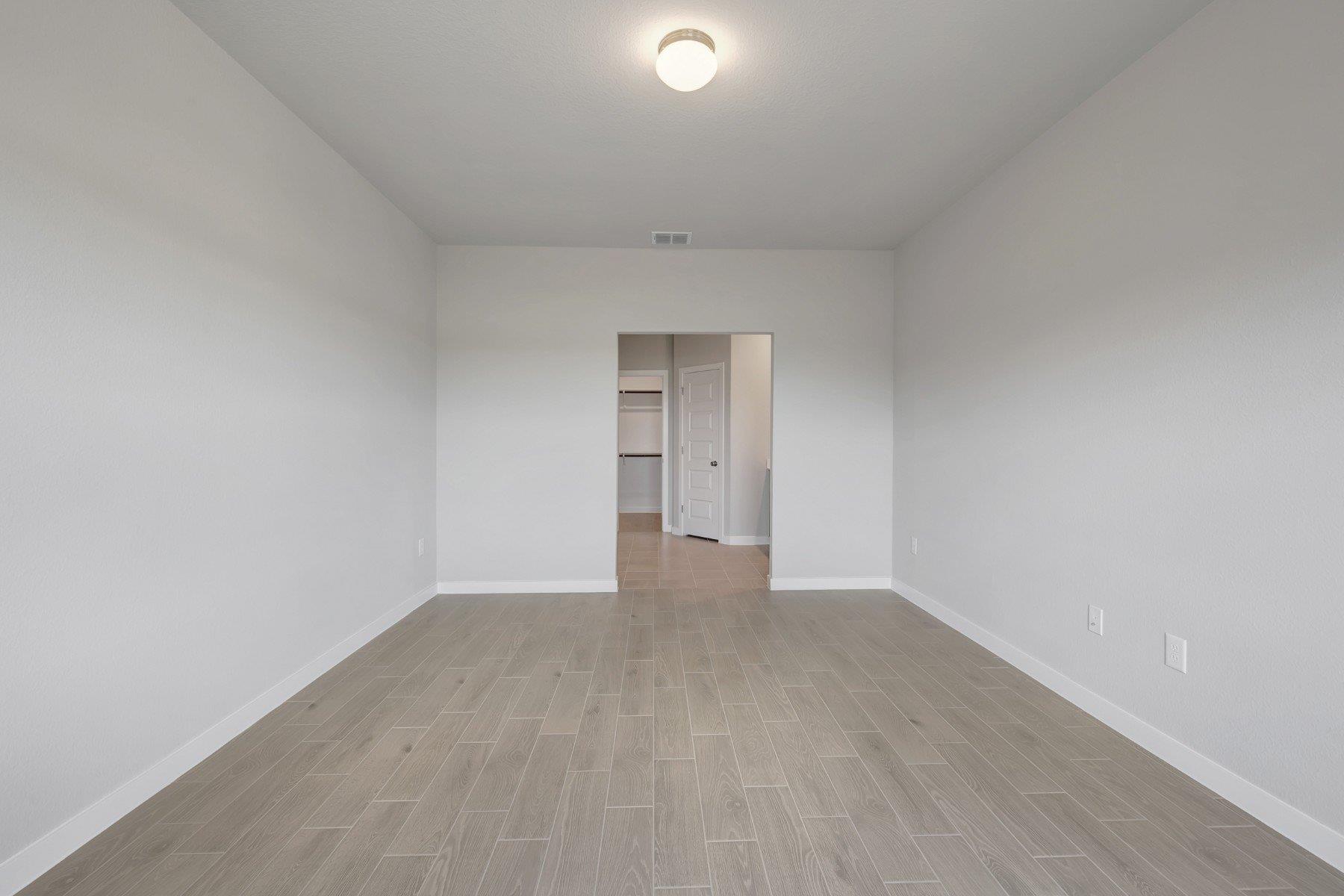 10104 Majestic Hawk Way Property Photo 15