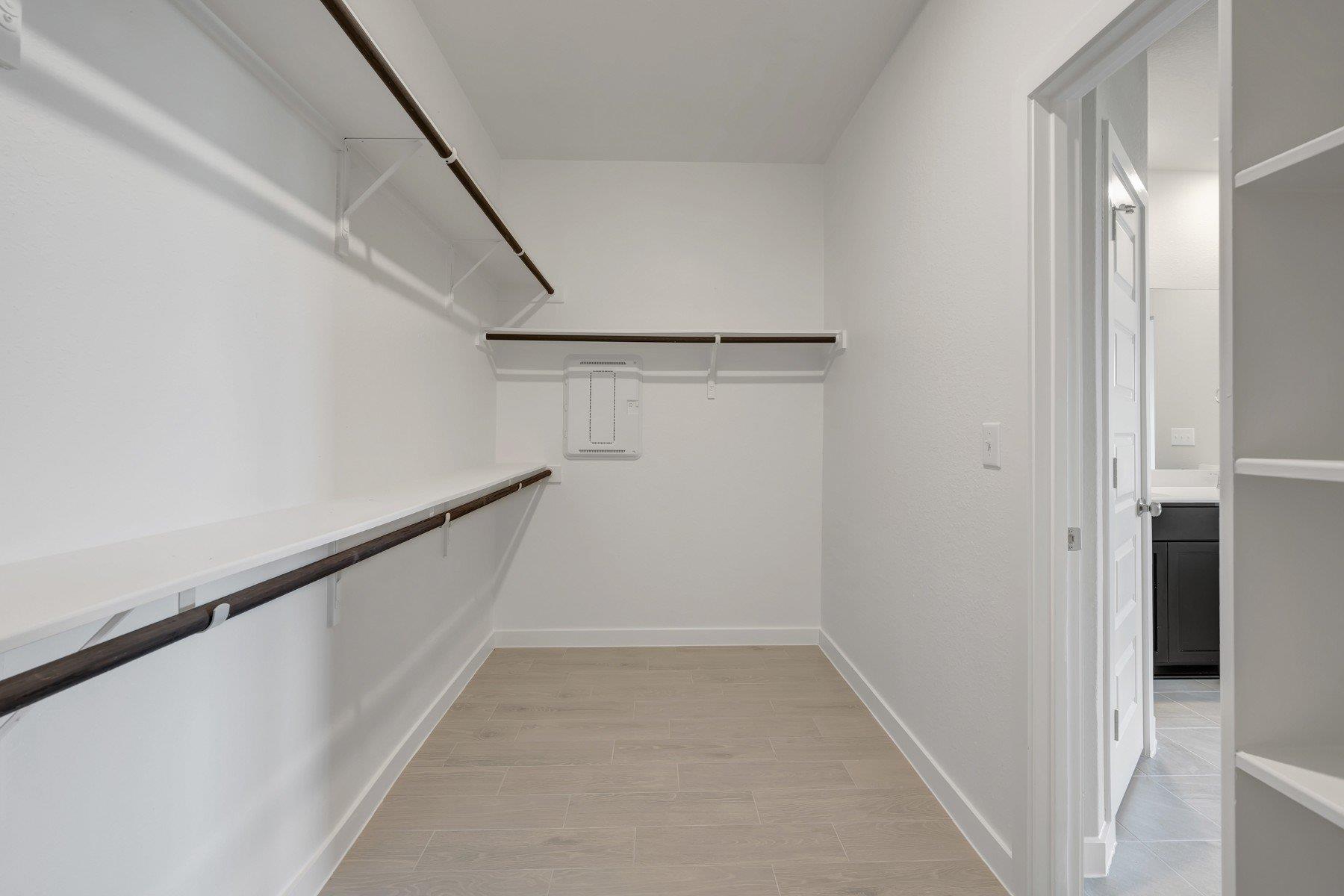 10104 Majestic Hawk Way Property Photo 19