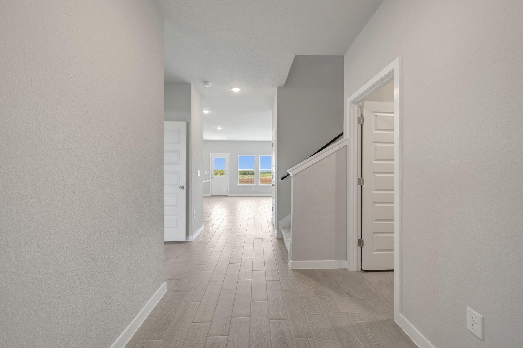 10104 Majestic Hawk Way Property Photo 22