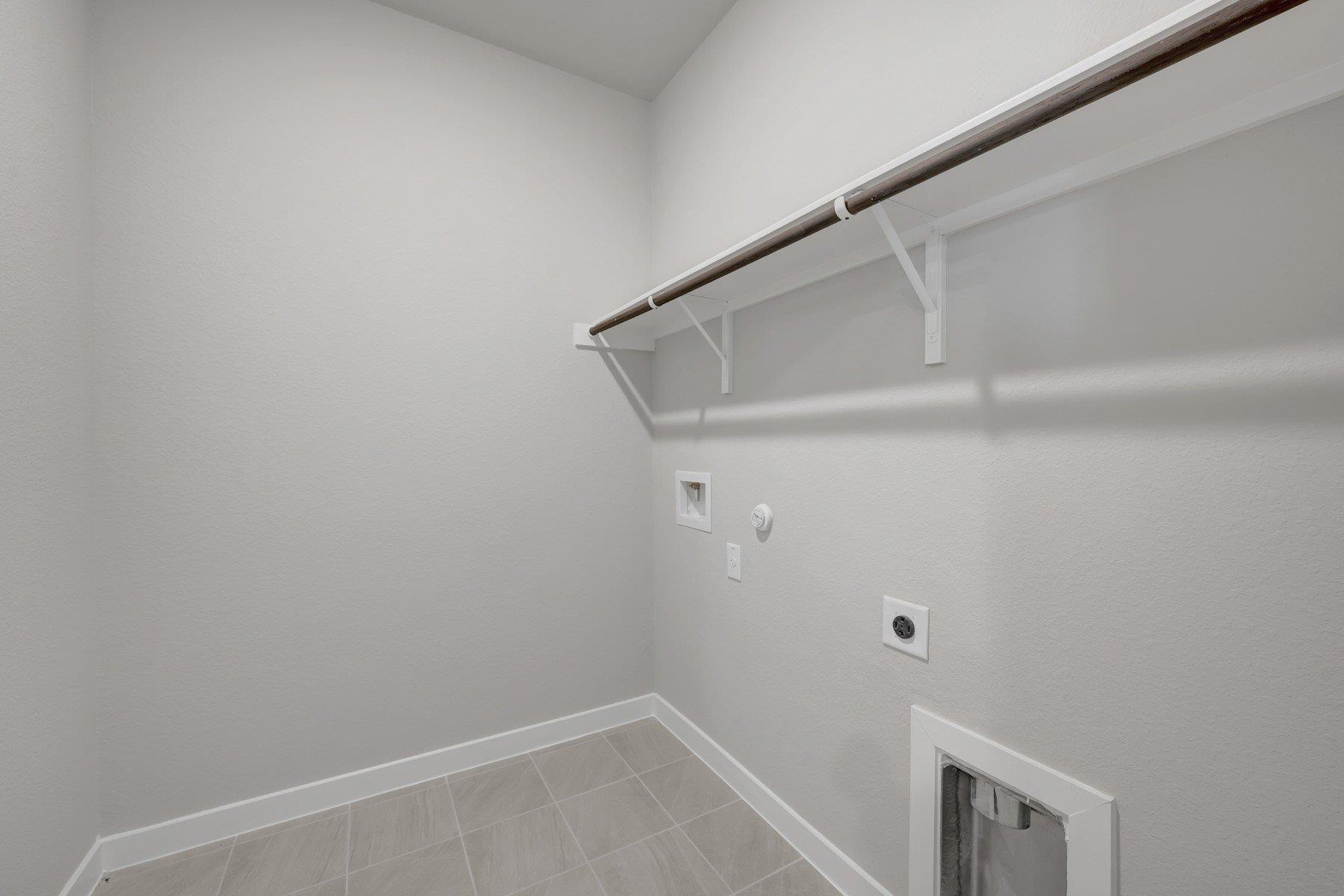 10104 Majestic Hawk Way Property Photo 23