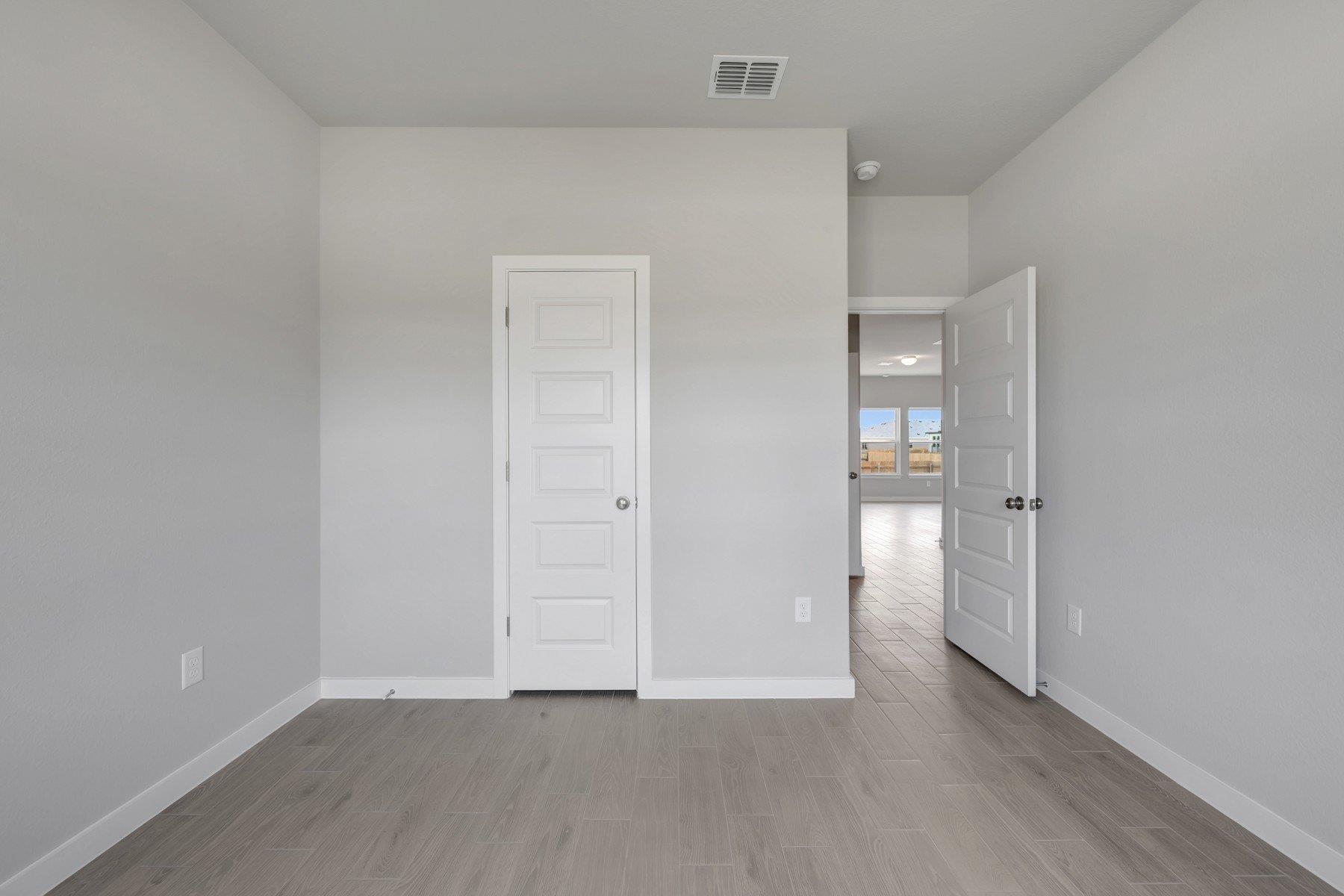 10104 Majestic Hawk Way Property Photo 25