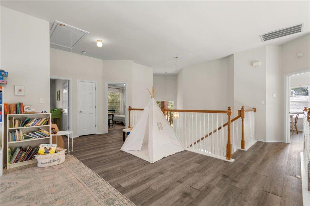 8024 Whitworth Ln Property Photo 28