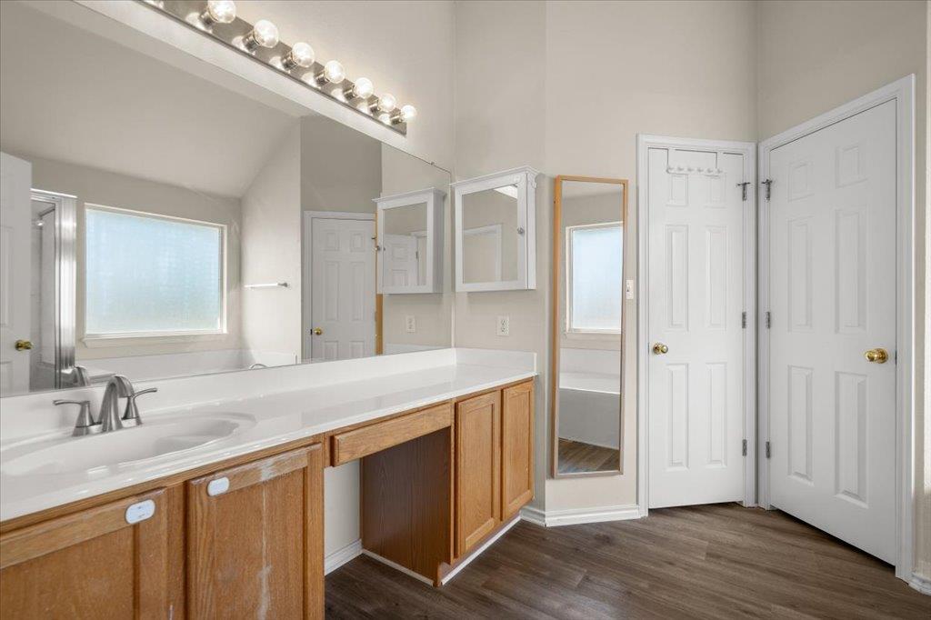 8024 Whitworth Ln Property Photo 31