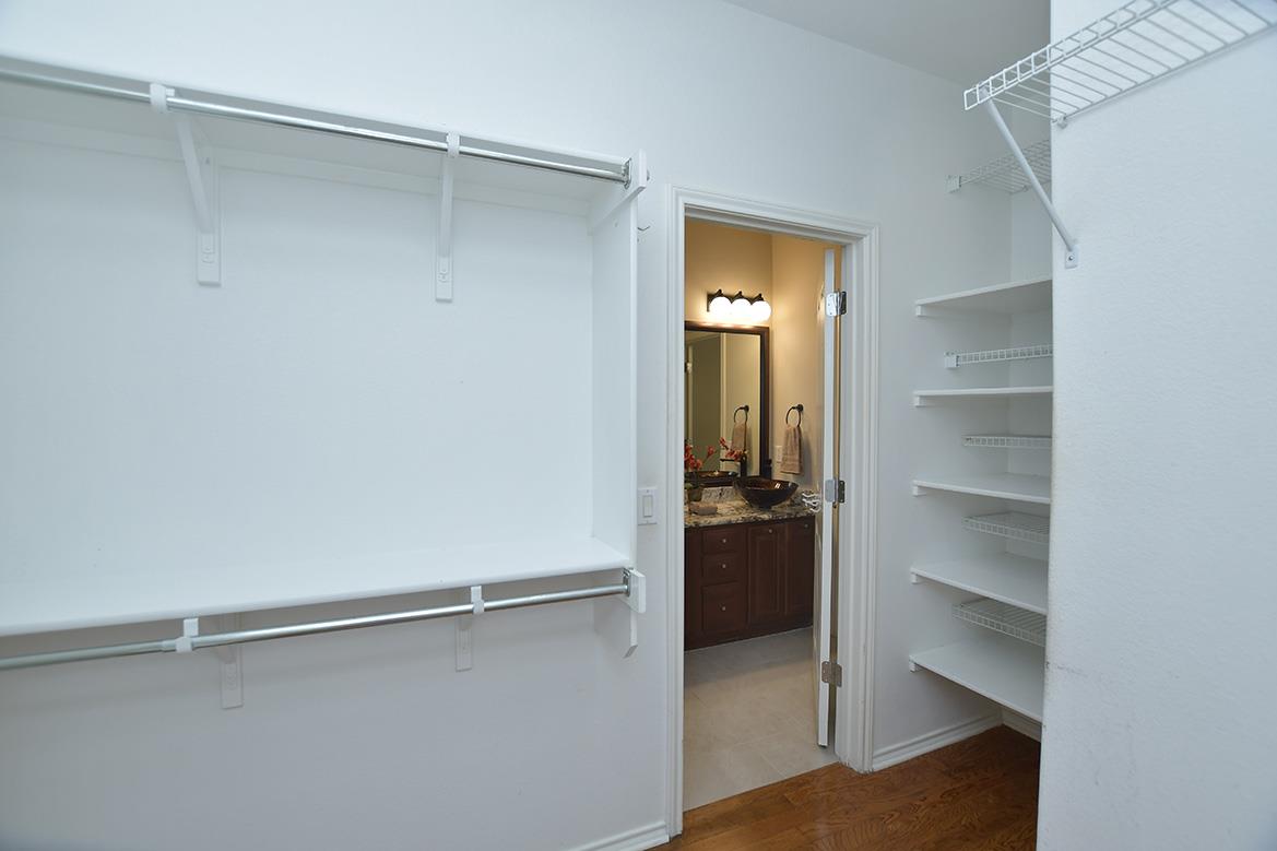 212 Limestone Shoals Ct Property Photo 23