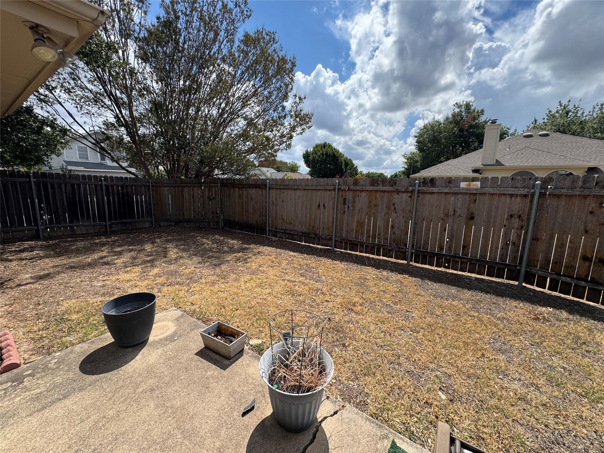 1015 Thackeray Ln Property Photo 14