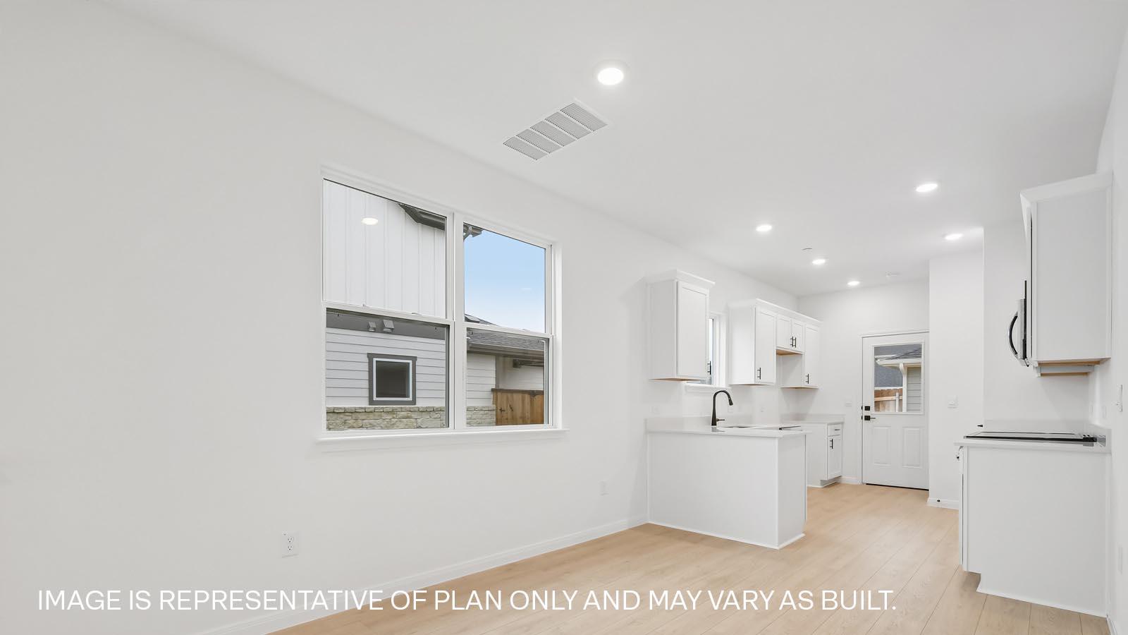 2730 Caleb Asher Loop Property Photo 12
