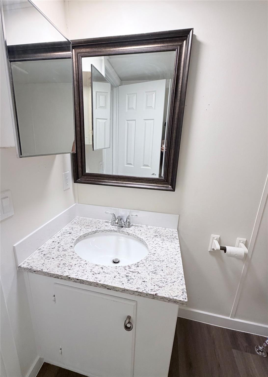 104 Castillo St Property Photo 7