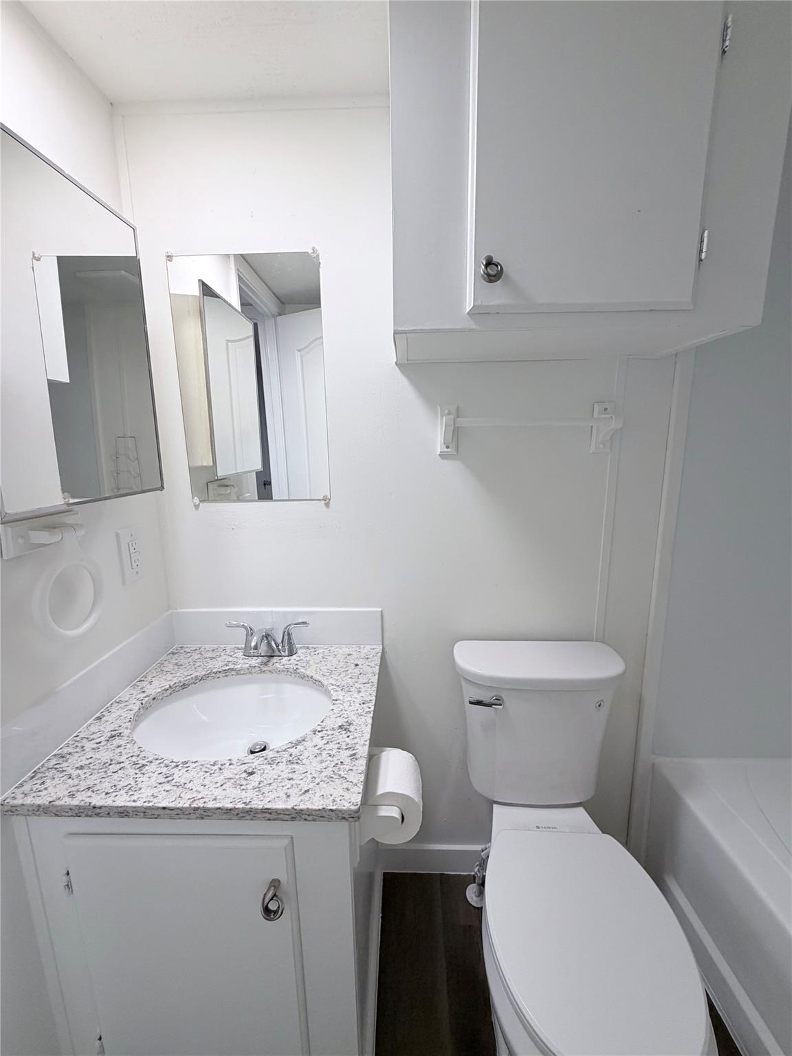 104 Castillo St Property Photo 10