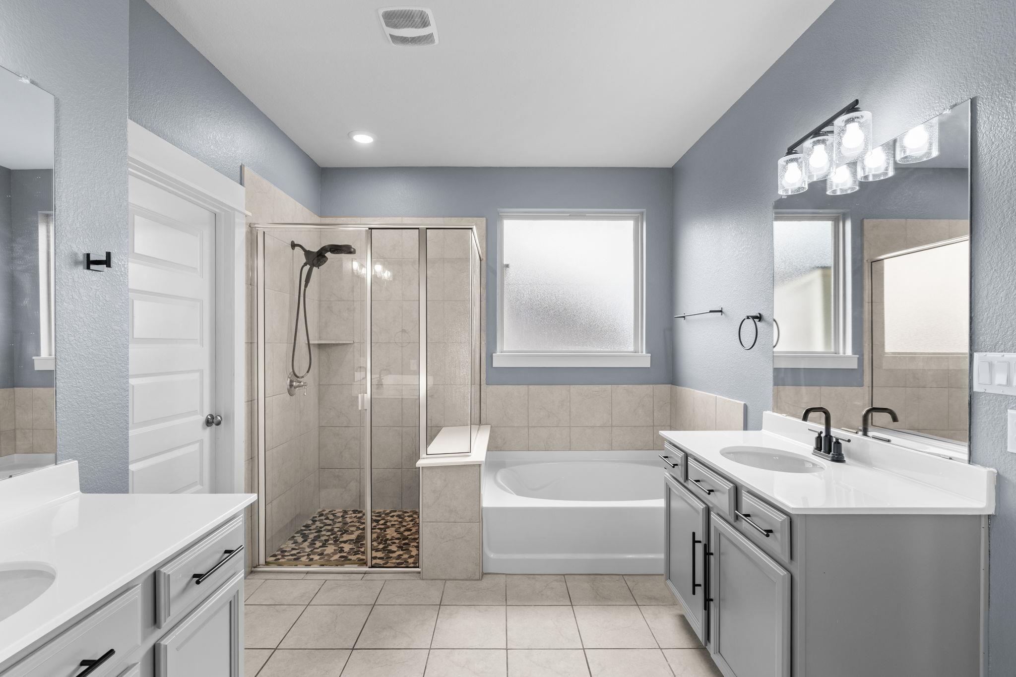 525 Compania Cv Property Photo 18