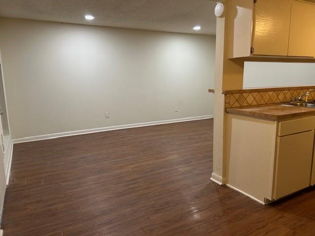 4709 Harmon Ave 313 Property Photo 3