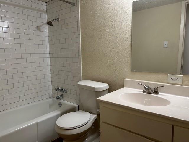 4709 Harmon Ave 313 Property Photo 5