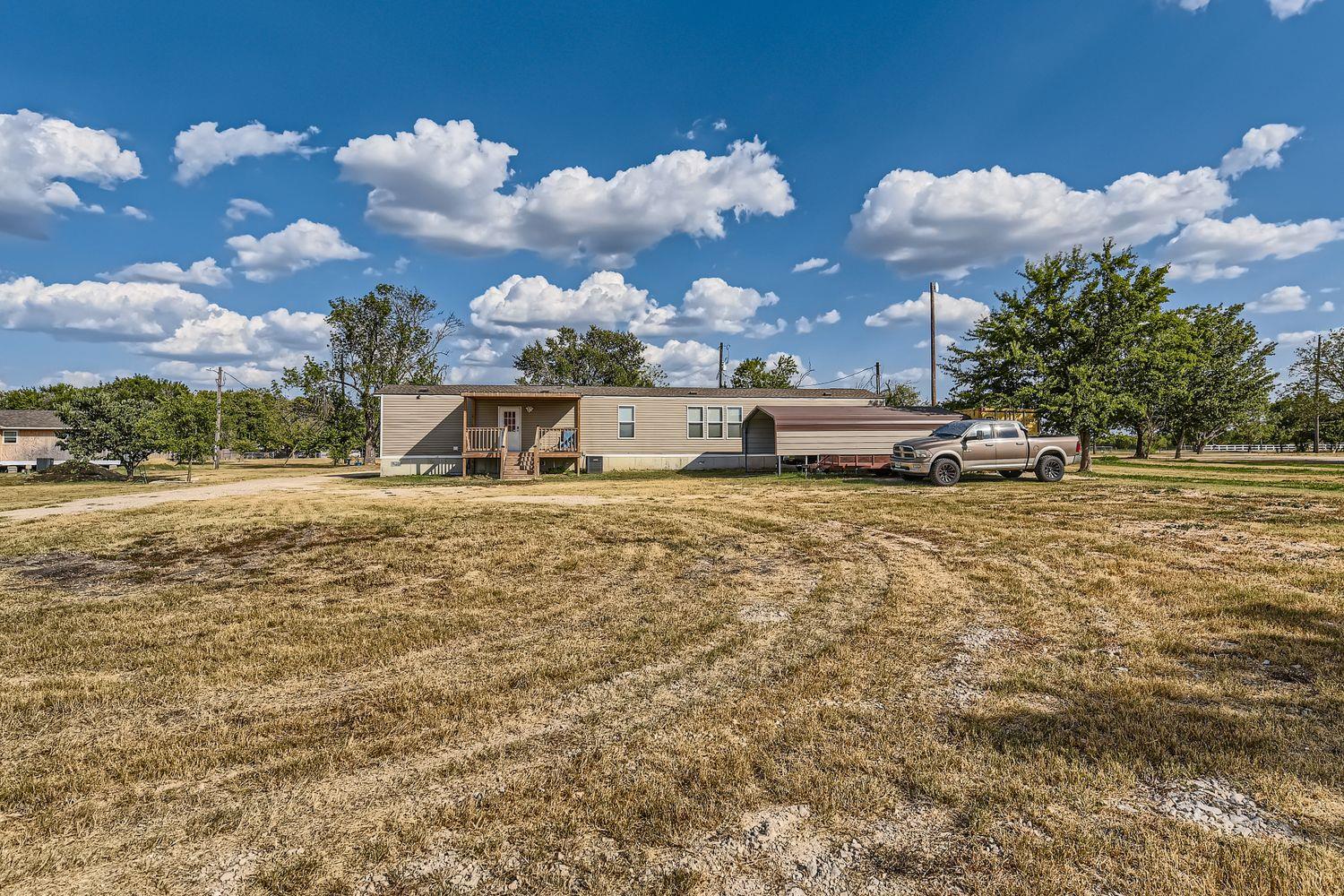 517 Crossroads Dr Property Photo 26