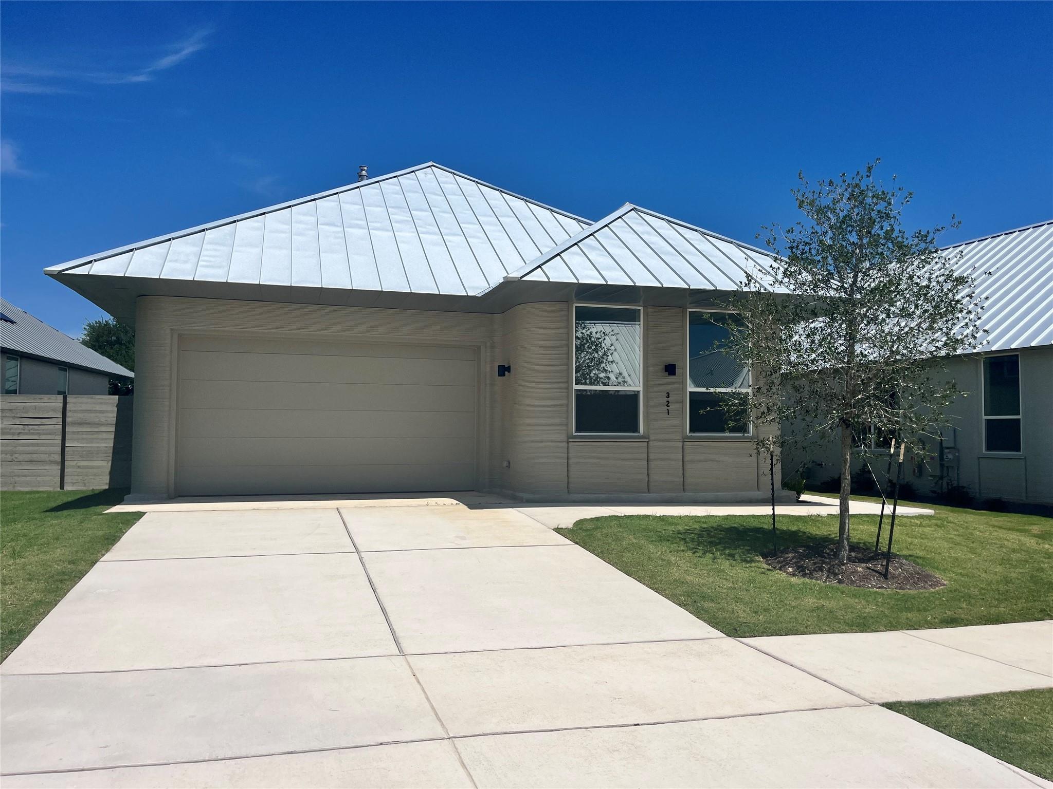 321 Blue Blaze TRL Property Photo 1