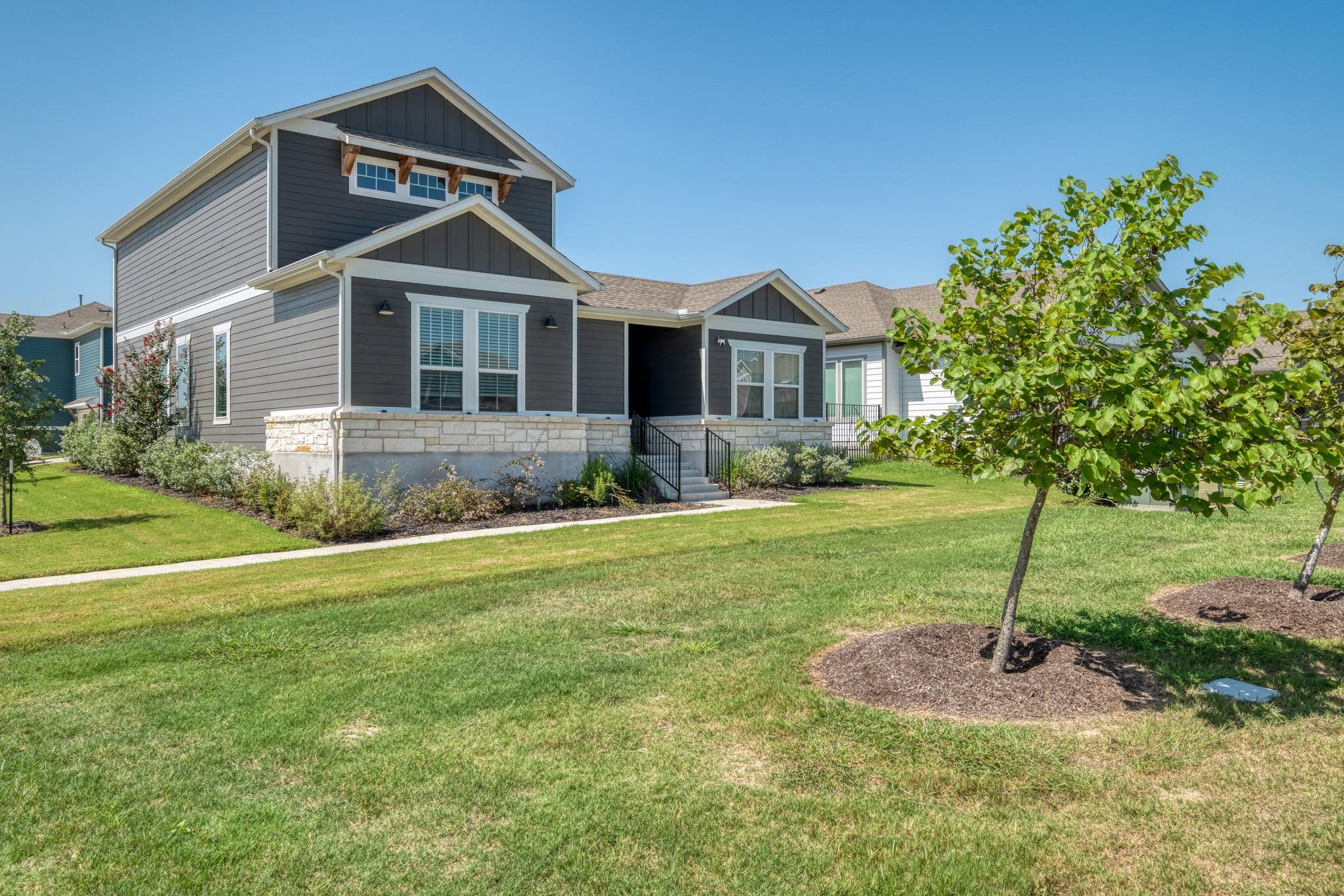 8804 Spire Vw Property Photo 2