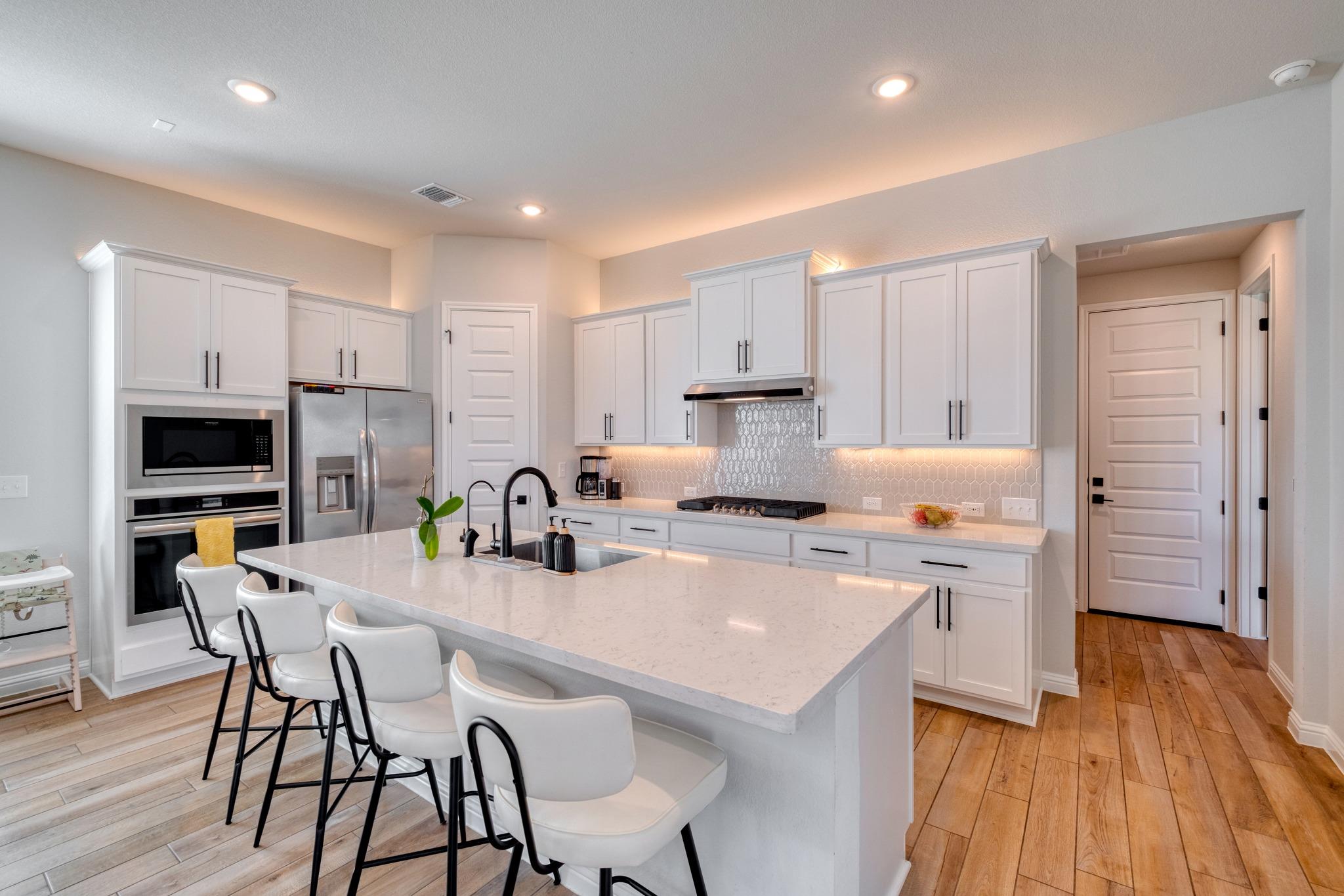 8804 Spire Vw Property Photo 10