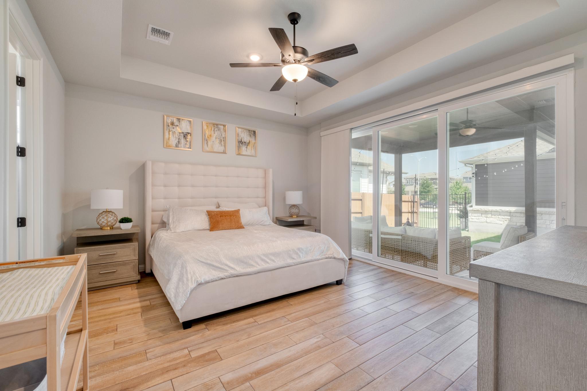 8804 Spire Vw Property Photo 13