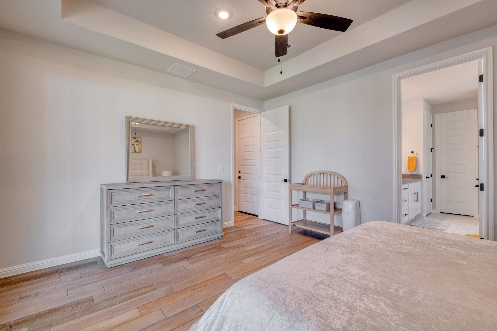 8804 Spire Vw Property Photo 14