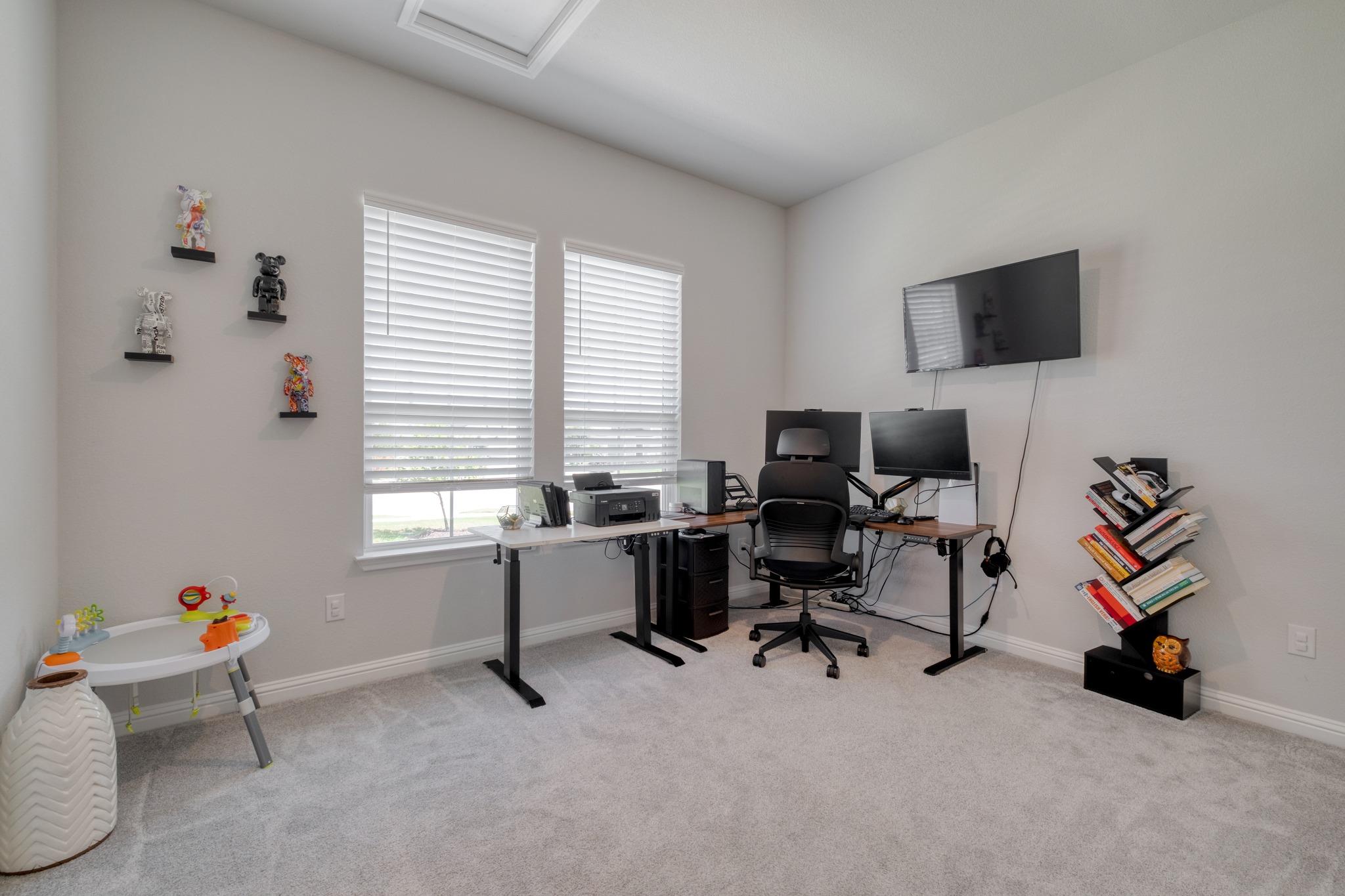 8804 Spire Vw Property Photo 17