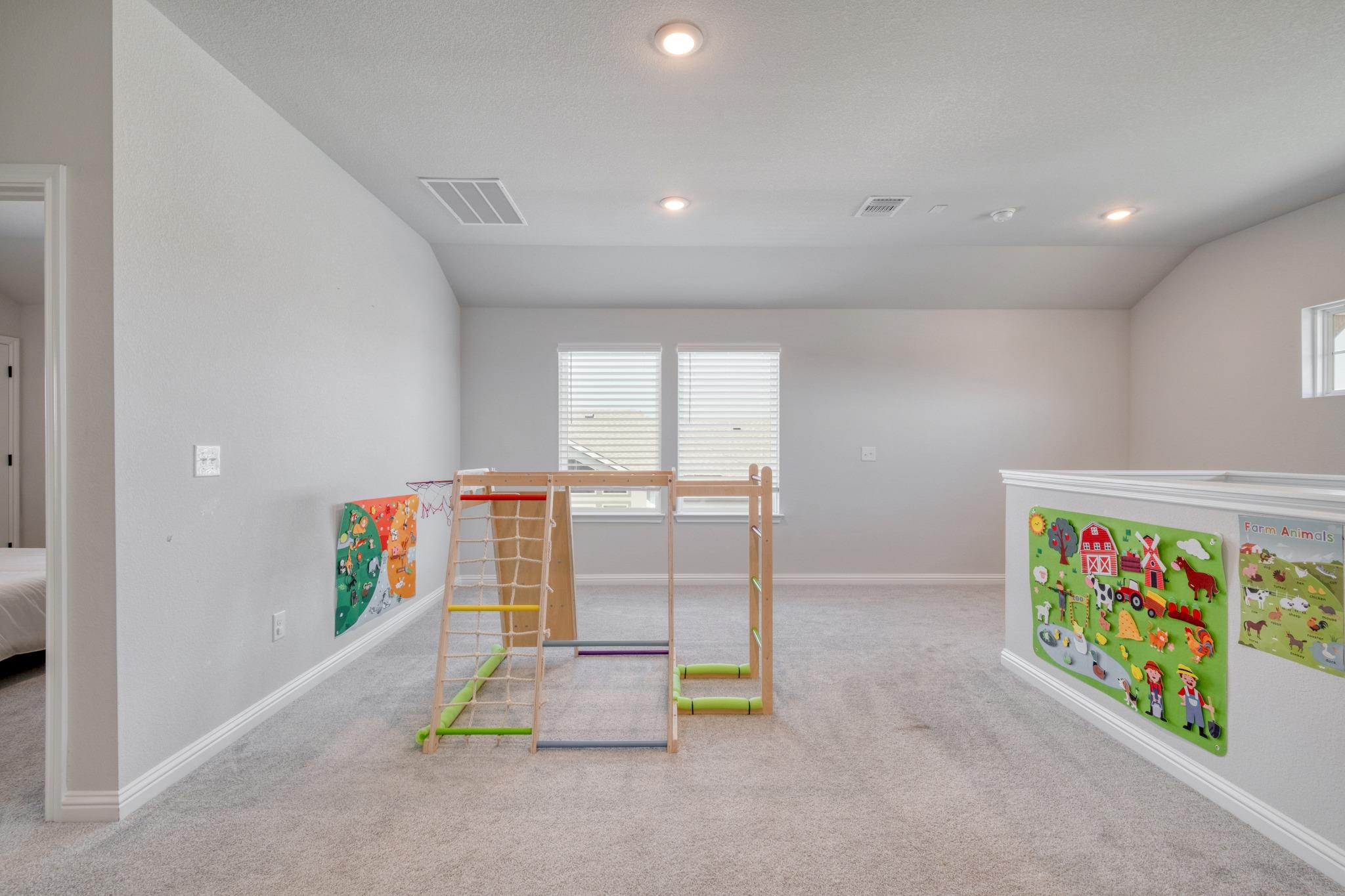 8804 Spire Vw Property Photo 22