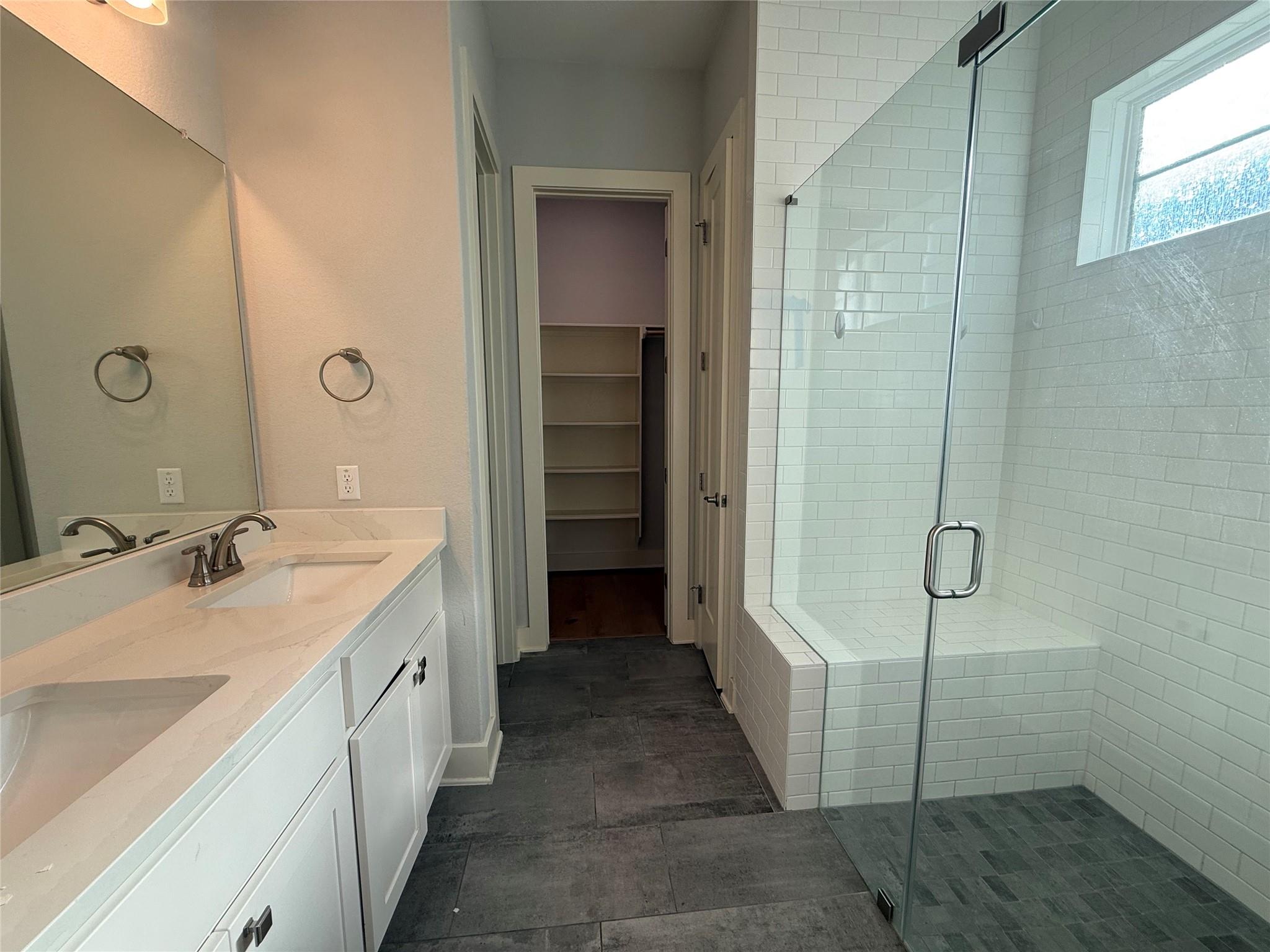 12532 Gray Camlet Ln Property Photo 8