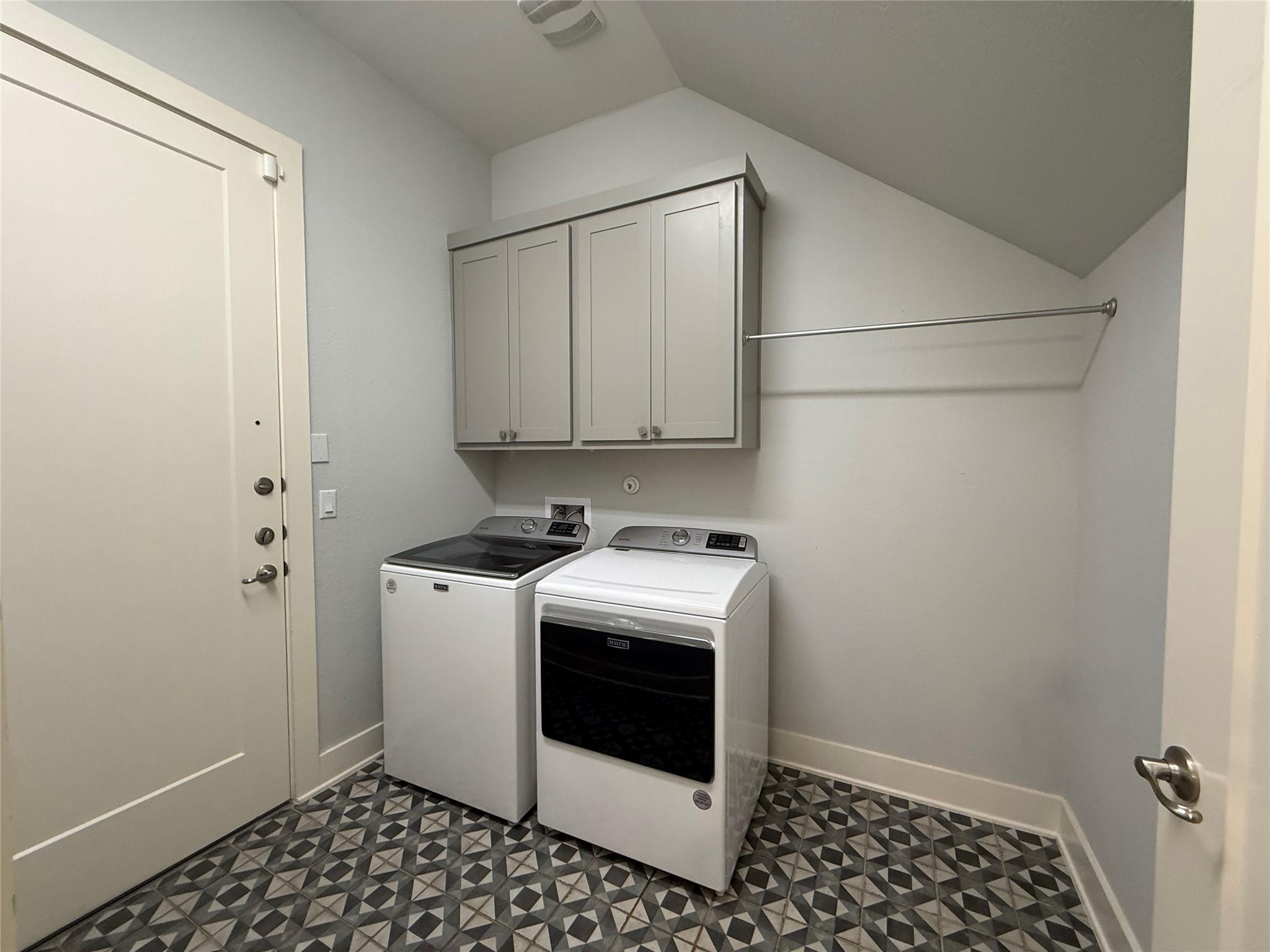 12532 Gray Camlet Ln Property Photo 10