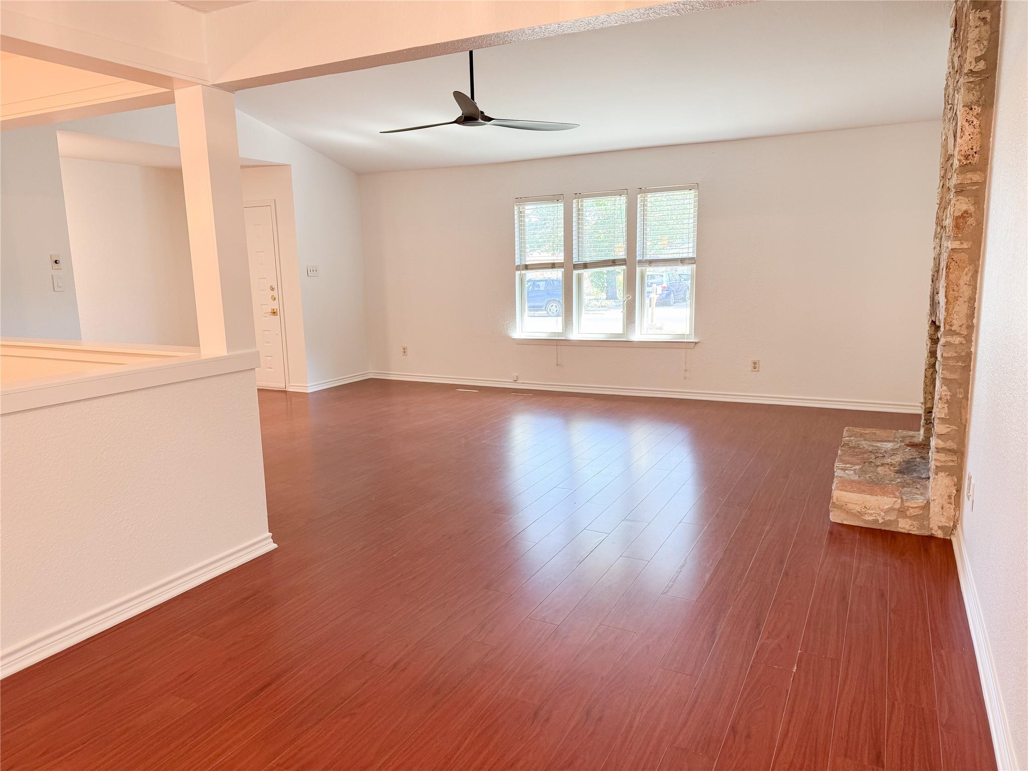 11910 Stout Oak Trl Property Photo 7