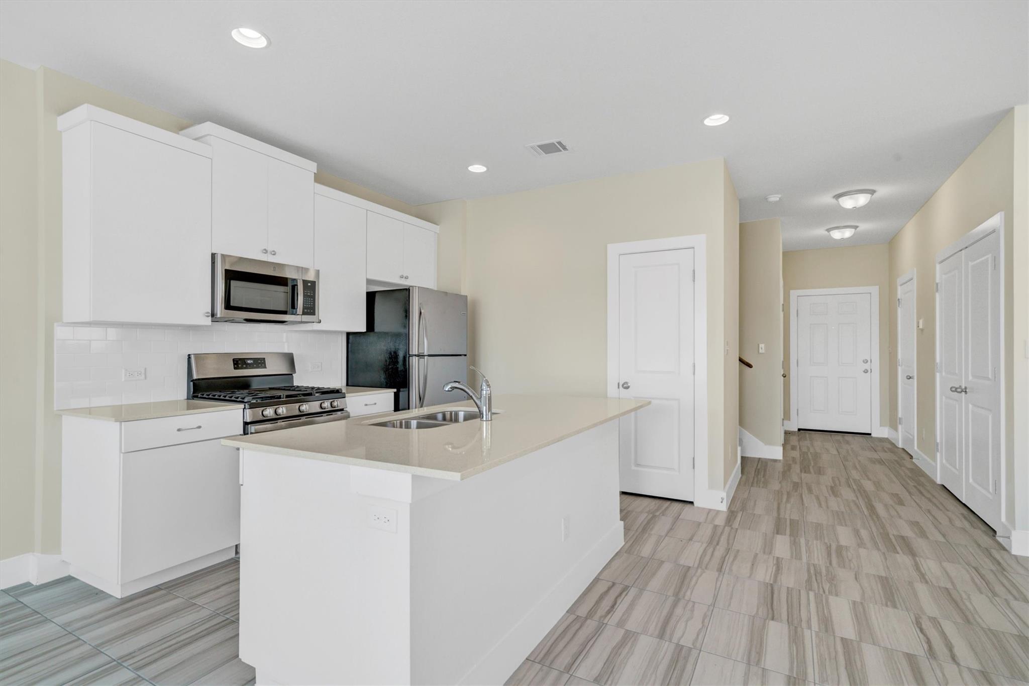 314 Alamar Knot Way #190 Property Photo 6