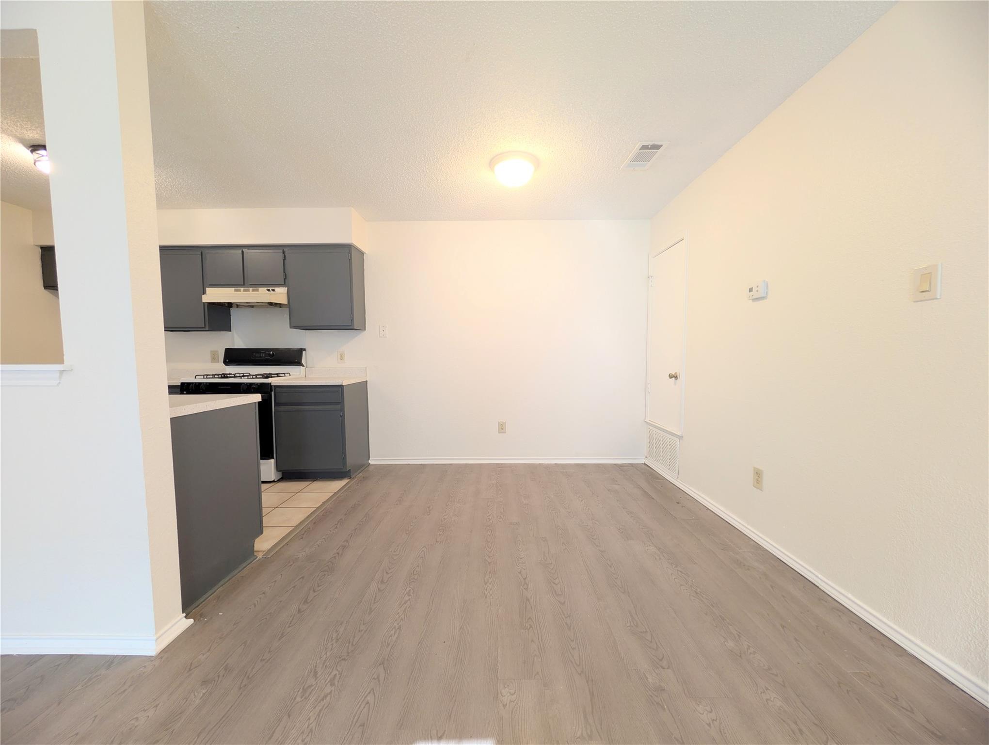 2016 Redwing Way Property Photo 6