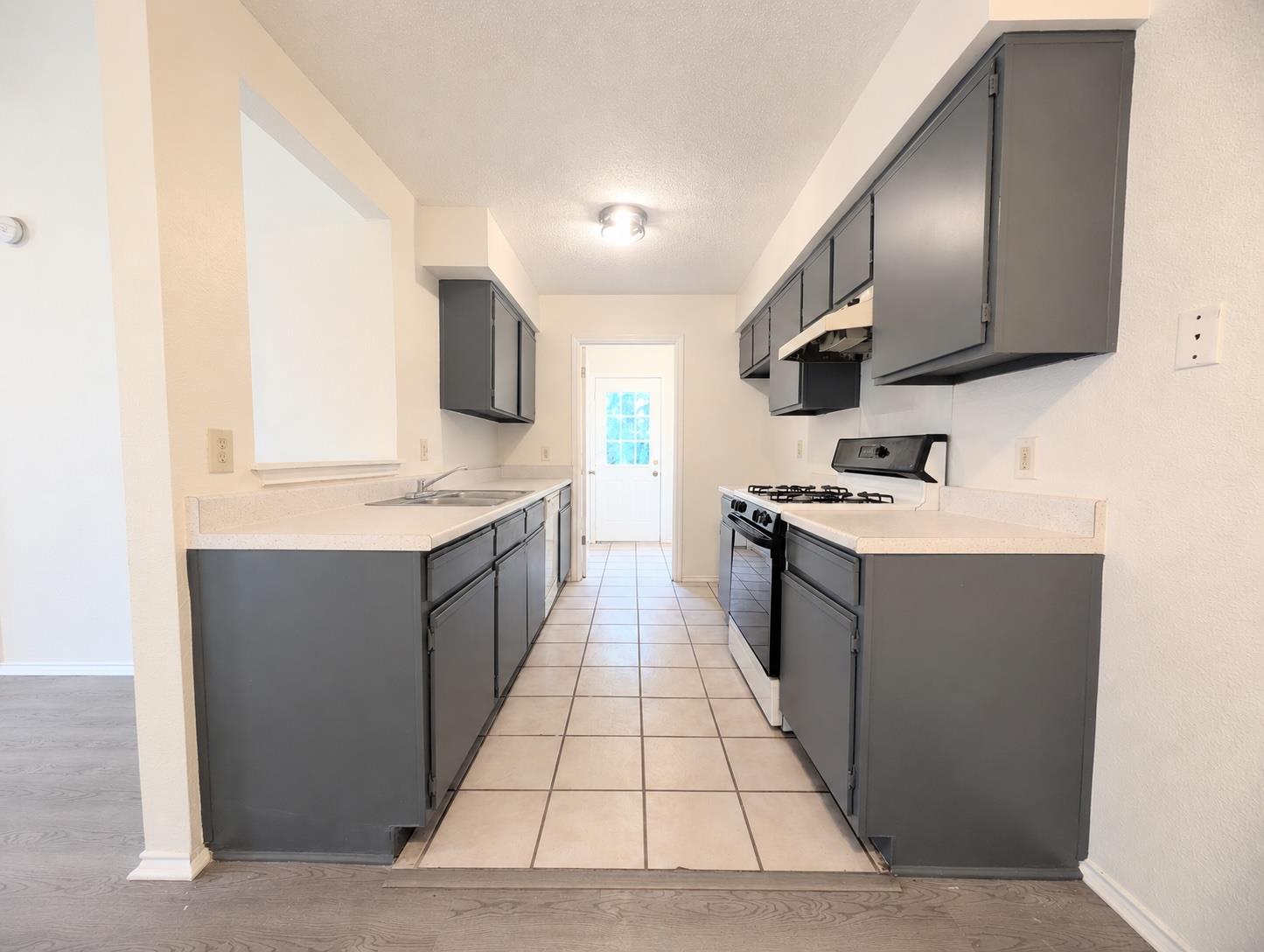 2016 Redwing Way Property Photo 8